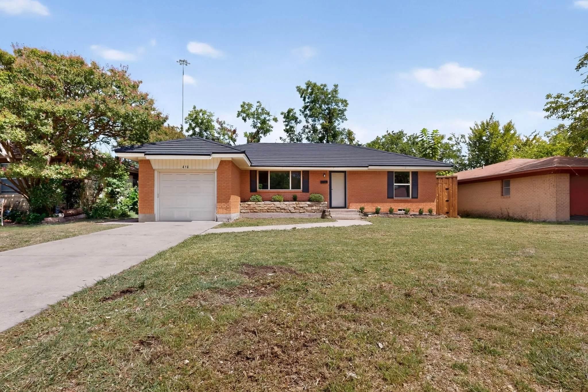 Single Family Residence For Rent in Dallas County , 416 Rustic Circle, Richardson, Texas 75080, 3 Bedroom, 2 Bathroom, 1 Garage spaces, 1,297 Sqft, built in 1955, mls#21398362, Real Estate Agent in Richardson, Homes For Rent in Dallas county, Homes For Rent in Richardson, Realtor in Richardson Texas, Real Estate Brokerage Independent Realty Texas, Luminita Cordes Realtor