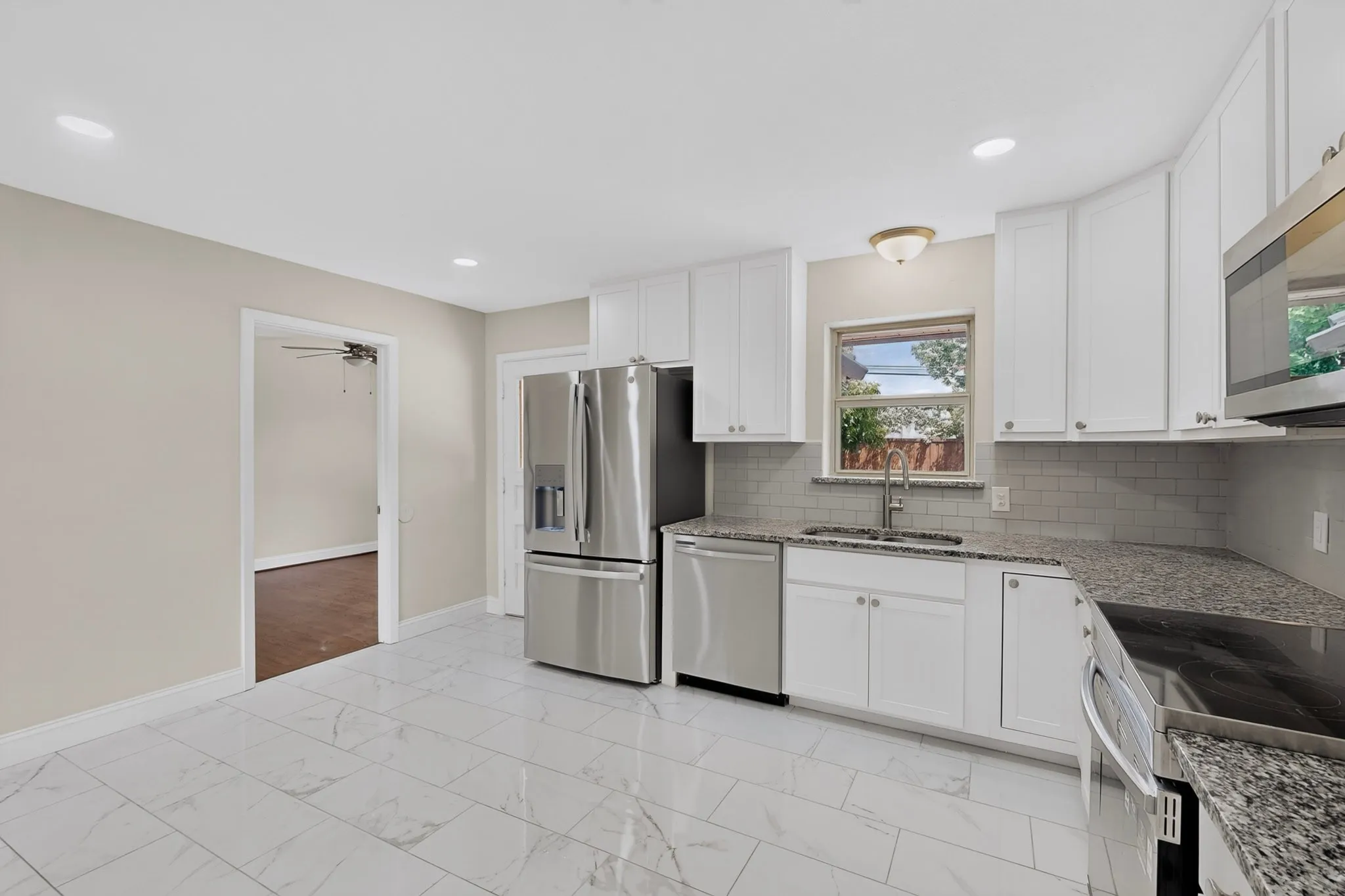 Single Family Residence For Rent in Dallas County , 416 Rustic Circle, Richardson, Texas 75080, 3 Bedroom, 2 Bathroom, 1 Garage spaces, 1,297 Sqft, built in 1955, mls#21398362, Real Estate Agent in Richardson, Homes For Rent in Dallas county, Homes For Rent in Richardson, Realtor in Richardson Texas, Real Estate Brokerage Independent Realty Texas, Luminita Cordes Realtor