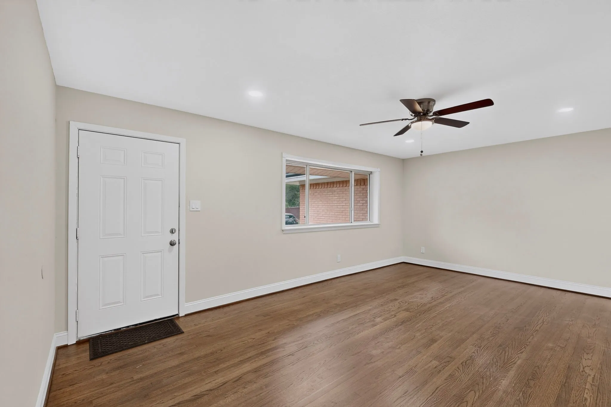 Single Family Residence For Rent in Dallas County , 416 Rustic Circle, Richardson, Texas 75080, 3 Bedroom, 2 Bathroom, 1 Garage spaces, 1,297 Sqft, built in 1955, mls#21398362, Real Estate Agent in Richardson, Homes For Rent in Dallas county, Homes For Rent in Richardson, Realtor in Richardson Texas, Real Estate Brokerage Independent Realty Texas, Luminita Cordes Realtor