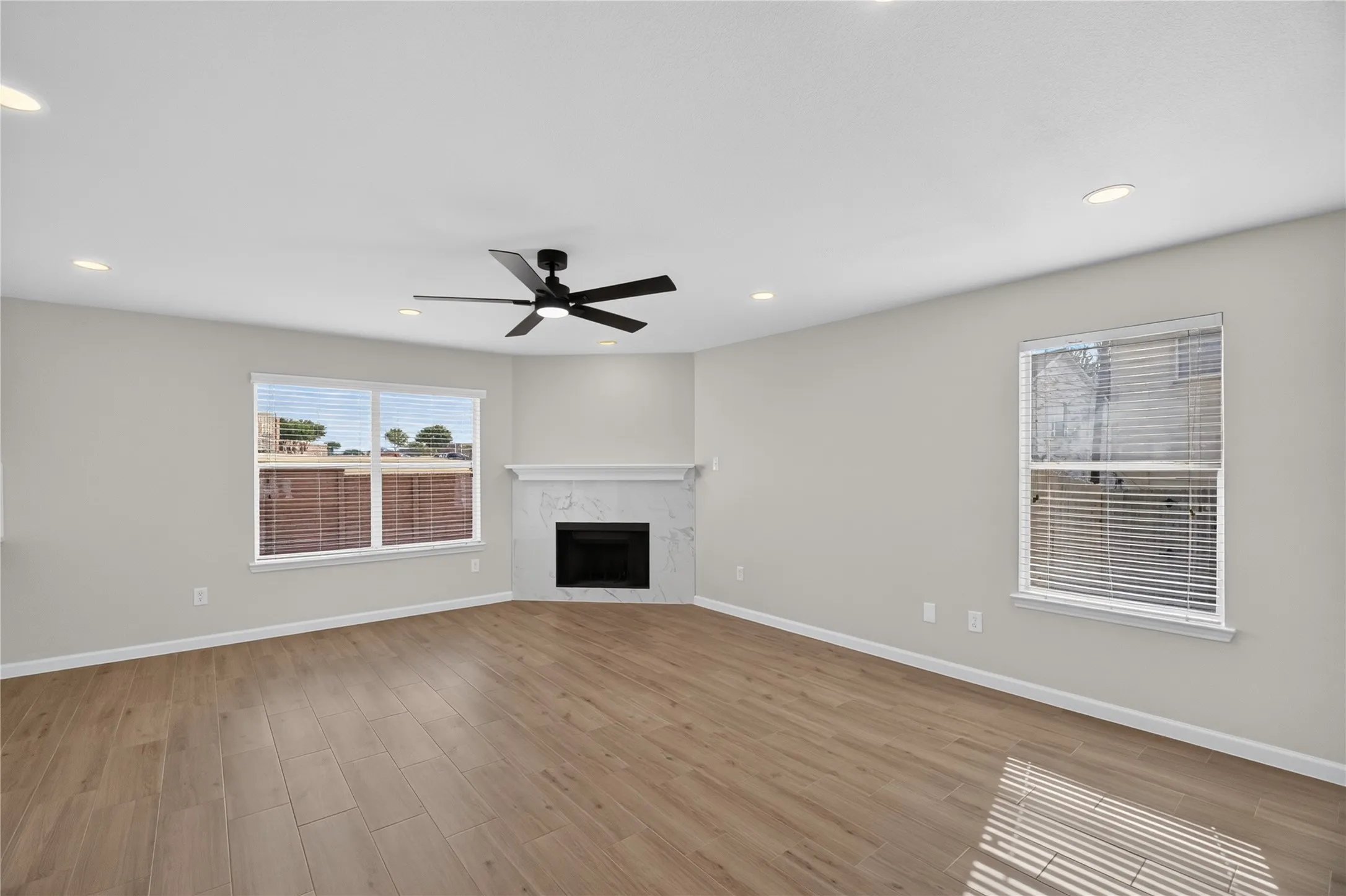 Single Family Residence For Sale in Dallas County , 1336 Kiwi Court, Dallas, Texas 75051, 4 Bedroom, 3 Bathroom, 2 Garage spaces, 2,329 Sqft, built in 2009, mls#21397950, Real Estate Agent in Dallas, Homes For Sale in Dallas county, Homes For Sale in Dallas, Realtor in Dallas Texas, Real Estate Brokerage Independent Realty Texas, Luminita Cordes Realtor