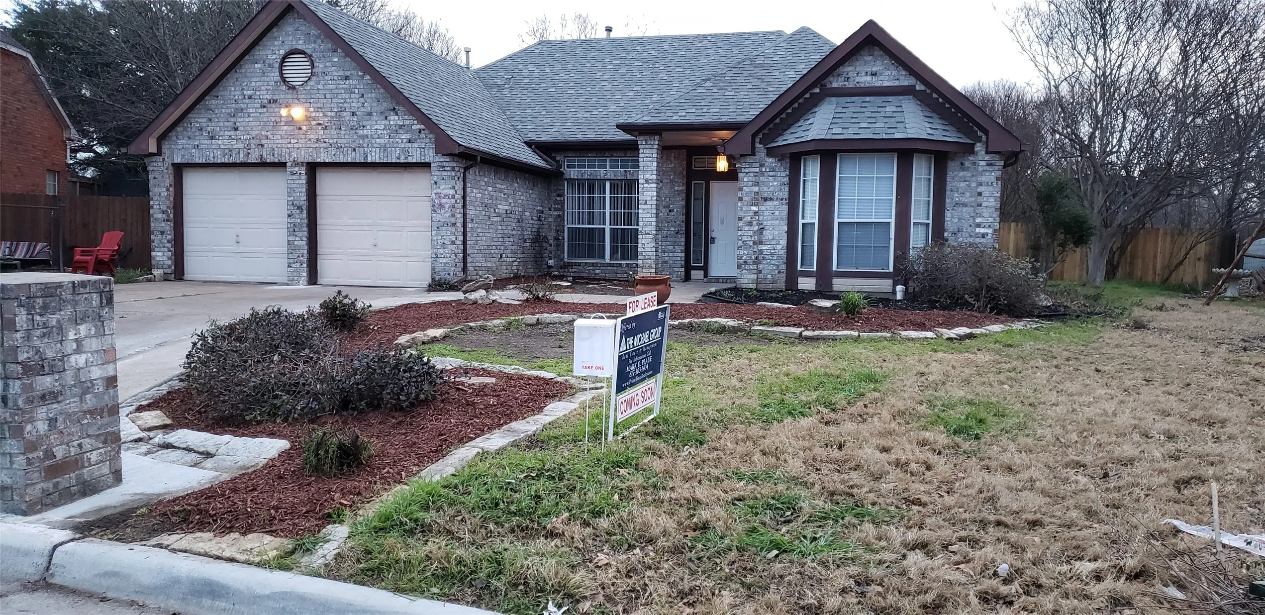 Single Family Residence For Rent in Tarrant County , 4234 Briar Hill Drive, Grand Prairie, Texas 75052, 3 Bedroom, 2 Bathroom, 2 Garage spaces, 1,699 Sqft, built in 1988, mls#21398366, Real Estate Agent in Grand Prairie, Homes For Rent in Tarrant county, Homes For Rent in Grand Prairie, Realtor in Grand Prairie Texas, Real Estate Brokerage Independent Realty Texas, Luminita Cordes Realtor