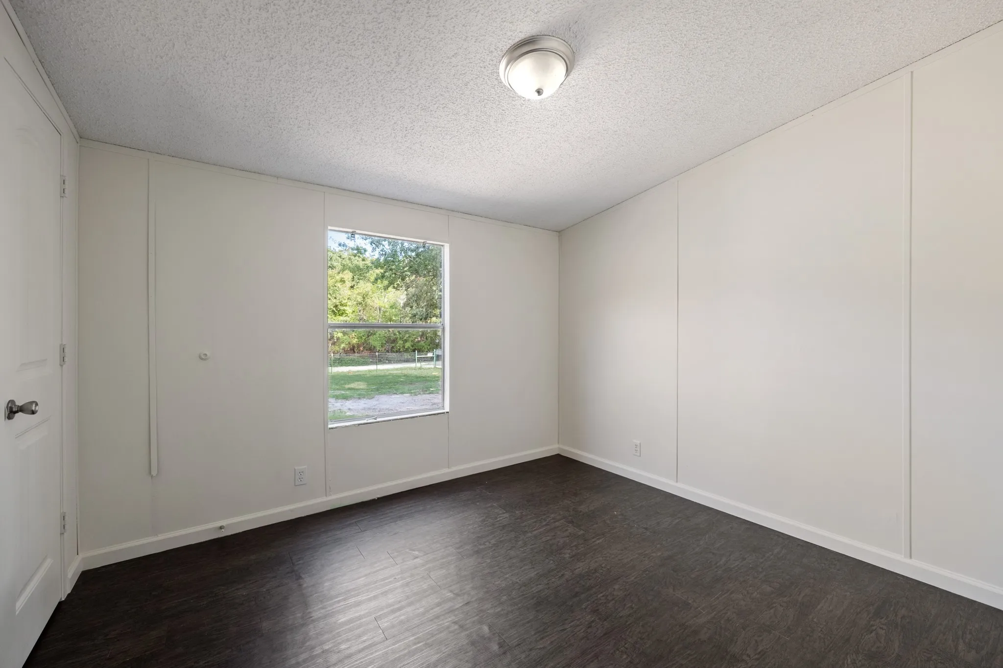 Manufactured Home For Sale in Hunt County , 9330 Lynda Lane, Hawk Cove, Texas 75474, 3 Bedroom, 2 Bathroom, 1 Garage spaces, 1,344 Sqft, built in 1998, mls#21398144, Real Estate Agent in Hawk Cove, Homes For Sale in Hunt county, Homes For Sale in Hawk Cove, Realtor in Hawk Cove Texas, Real Estate Brokerage Independent Realty Texas, Luminita Cordes Realtor