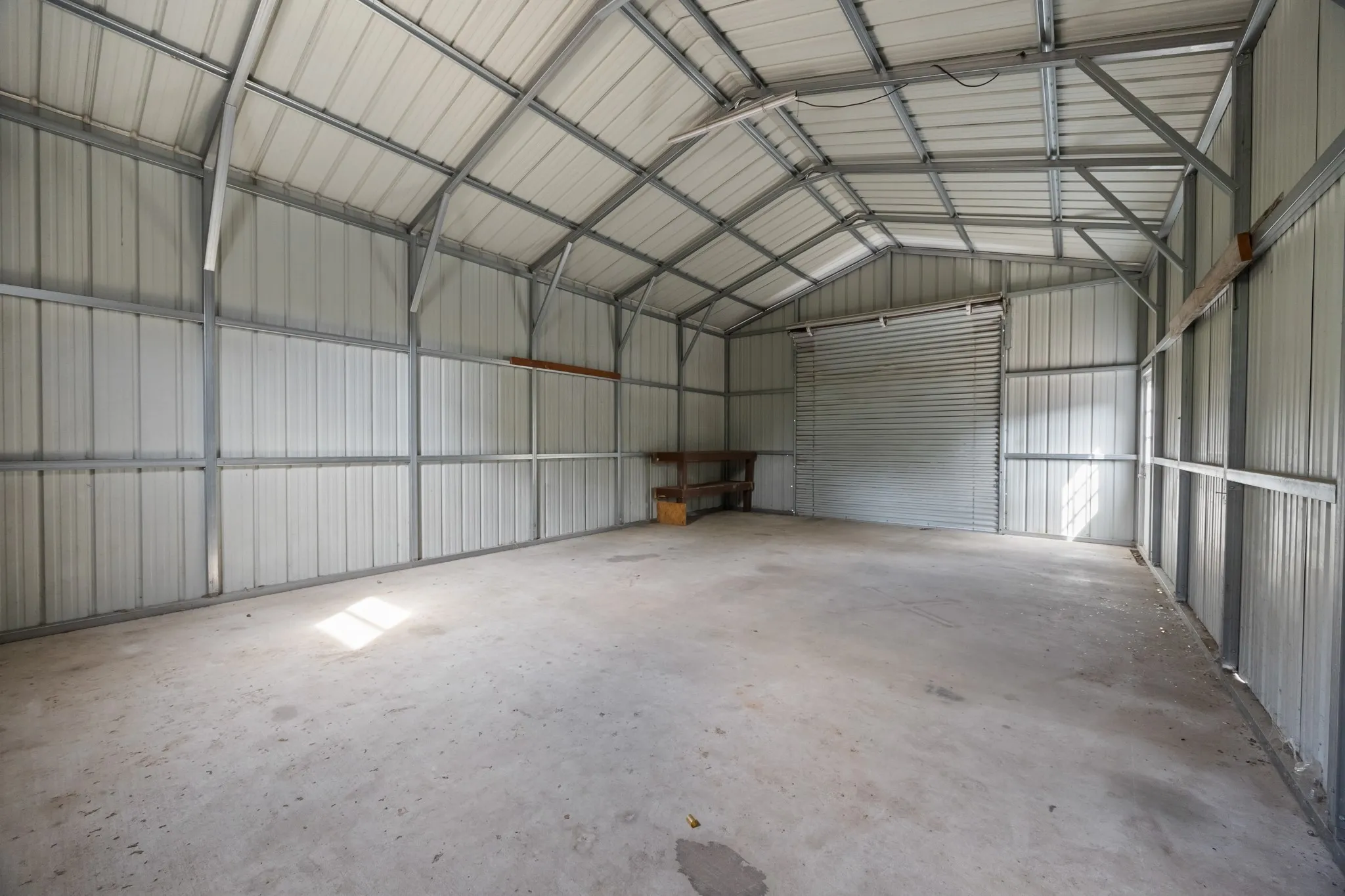 Manufactured Home For Sale in Hunt County , 9330 Lynda Lane, Hawk Cove, Texas 75474, 3 Bedroom, 2 Bathroom, 1 Garage spaces, 1,344 Sqft, built in 1998, mls#21398144, Real Estate Agent in Hawk Cove, Homes For Sale in Hunt county, Homes For Sale in Hawk Cove, Realtor in Hawk Cove Texas, Real Estate Brokerage Independent Realty Texas, Luminita Cordes Realtor