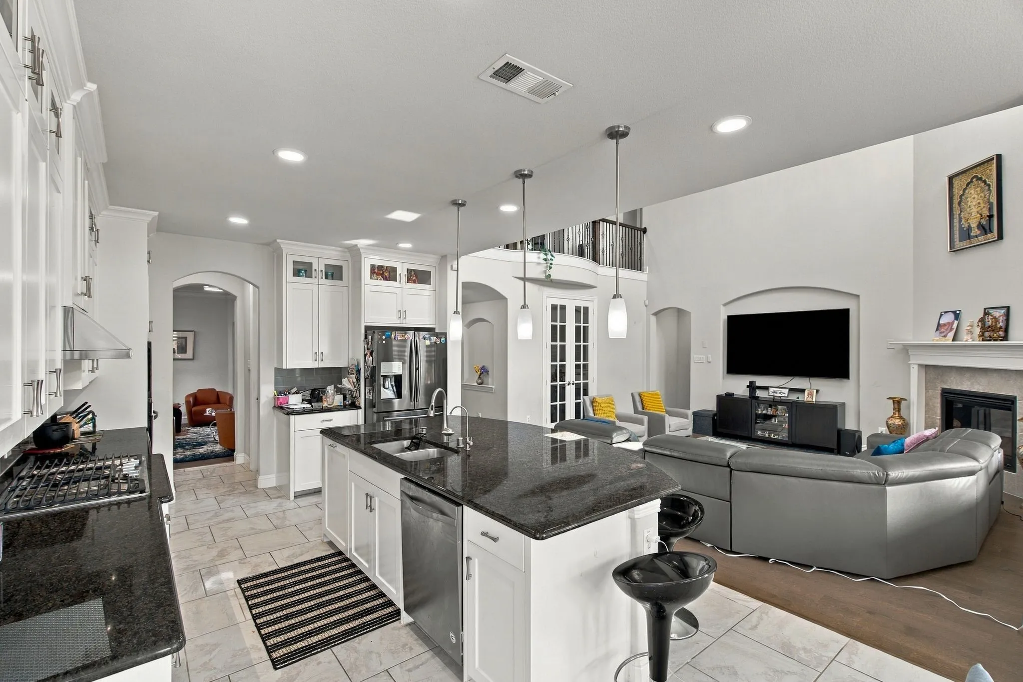 Single Family Residence For Rent in Dallas County , 7211 Arches Avenue, Irving, Texas 75063, 5 Bedroom, 4 Bathroom, 3 Garage spaces, 4,168 Sqft, built in 2016, mls#21394660, Real Estate Agent in Irving, Homes For Rent in Dallas county, Homes For Rent in Irving, Realtor in Irving Texas, Real Estate Brokerage Independent Realty Texas, Luminita Cordes Realtor