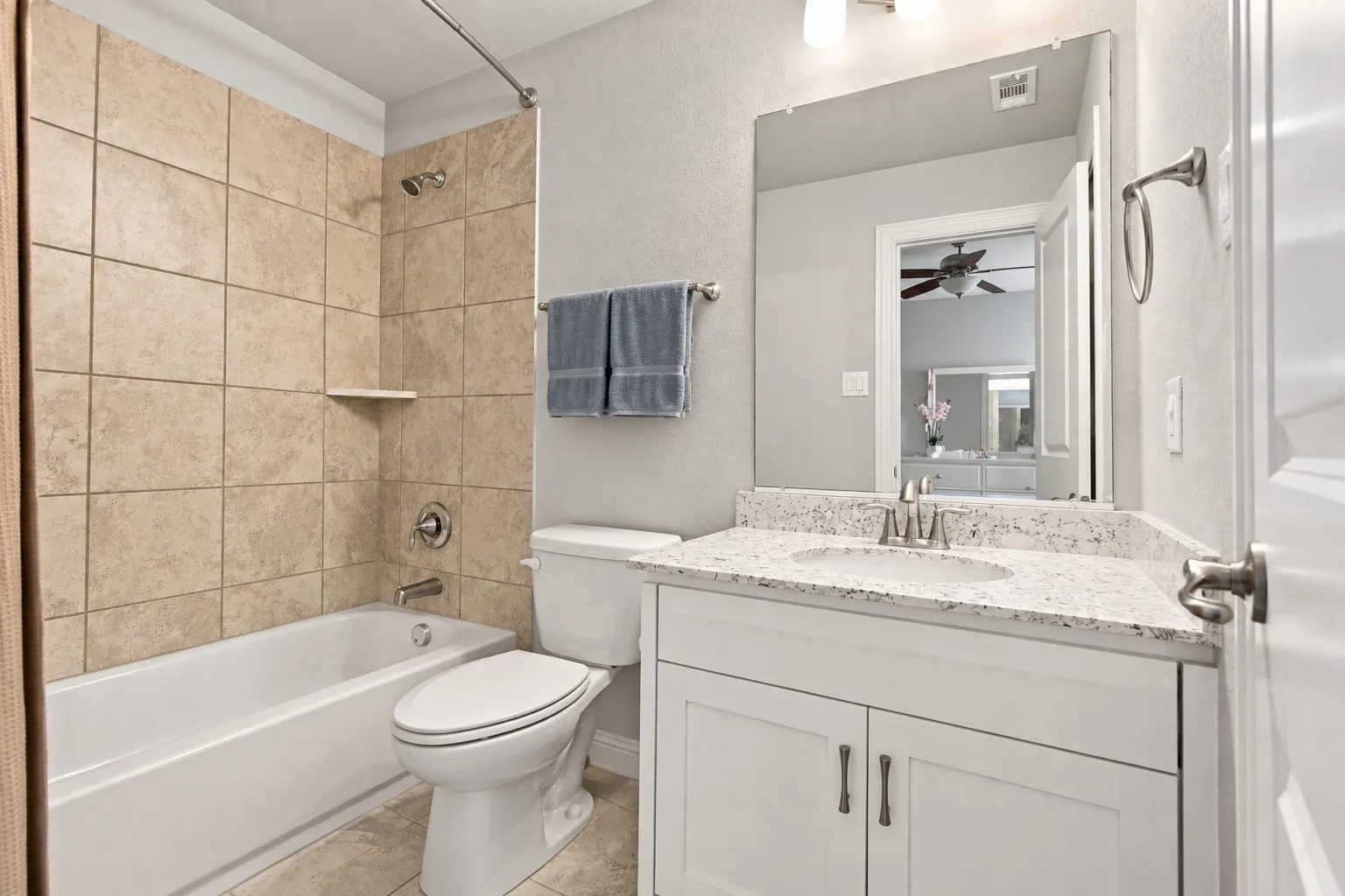 Single Family Residence For Rent in Dallas County , 7211 Arches Avenue, Irving, Texas 75063, 5 Bedroom, 4 Bathroom, 3 Garage spaces, 4,168 Sqft, built in 2016, mls#21394660, Real Estate Agent in Irving, Homes For Rent in Dallas county, Homes For Rent in Irving, Realtor in Irving Texas, Real Estate Brokerage Independent Realty Texas, Luminita Cordes Realtor