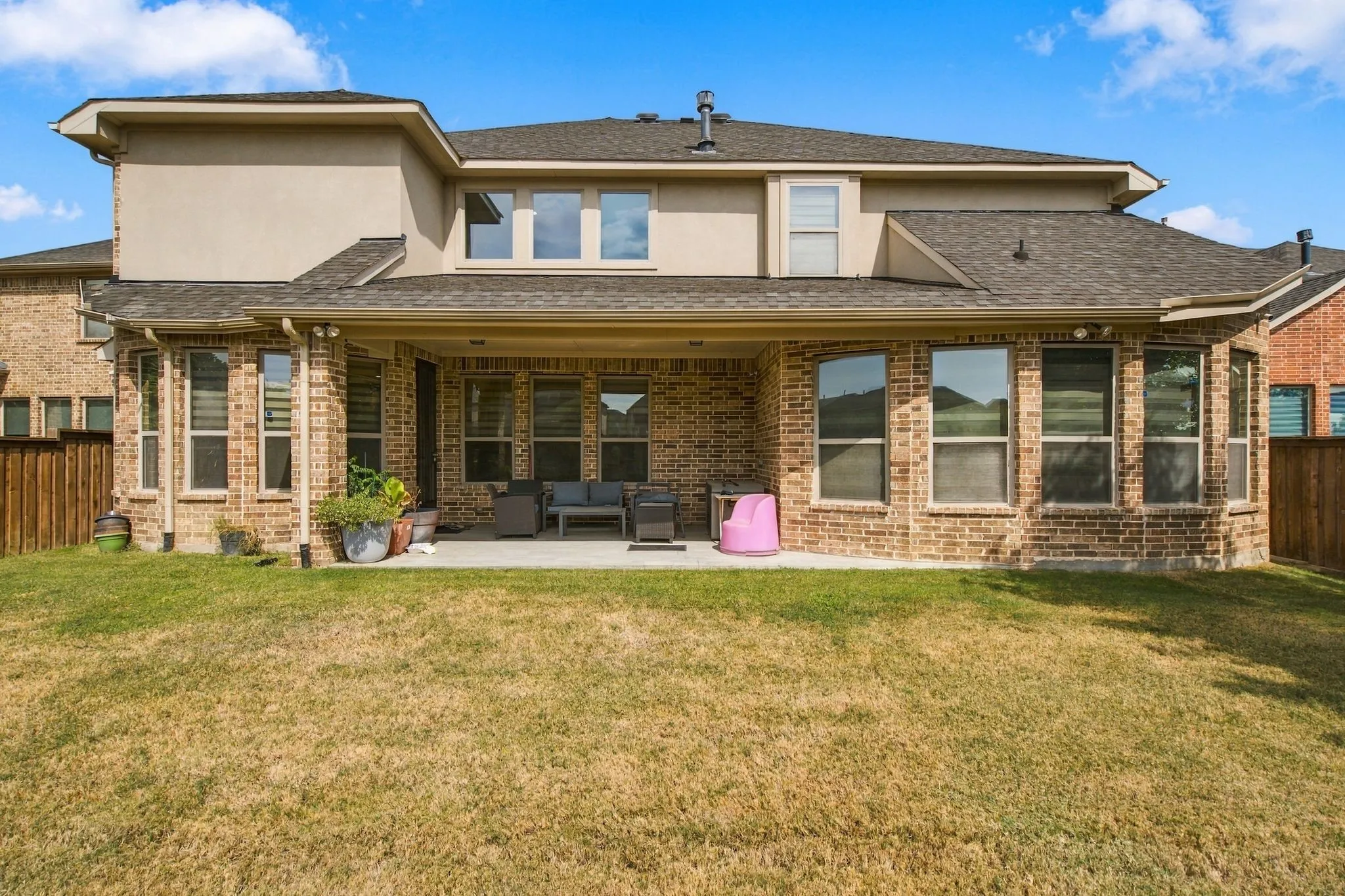 Single Family Residence For Rent in Dallas County , 7211 Arches Avenue, Irving, Texas 75063, 5 Bedroom, 4 Bathroom, 3 Garage spaces, 4,168 Sqft, built in 2016, mls#21394660, Real Estate Agent in Irving, Homes For Rent in Dallas county, Homes For Rent in Irving, Realtor in Irving Texas, Real Estate Brokerage Independent Realty Texas, Luminita Cordes Realtor