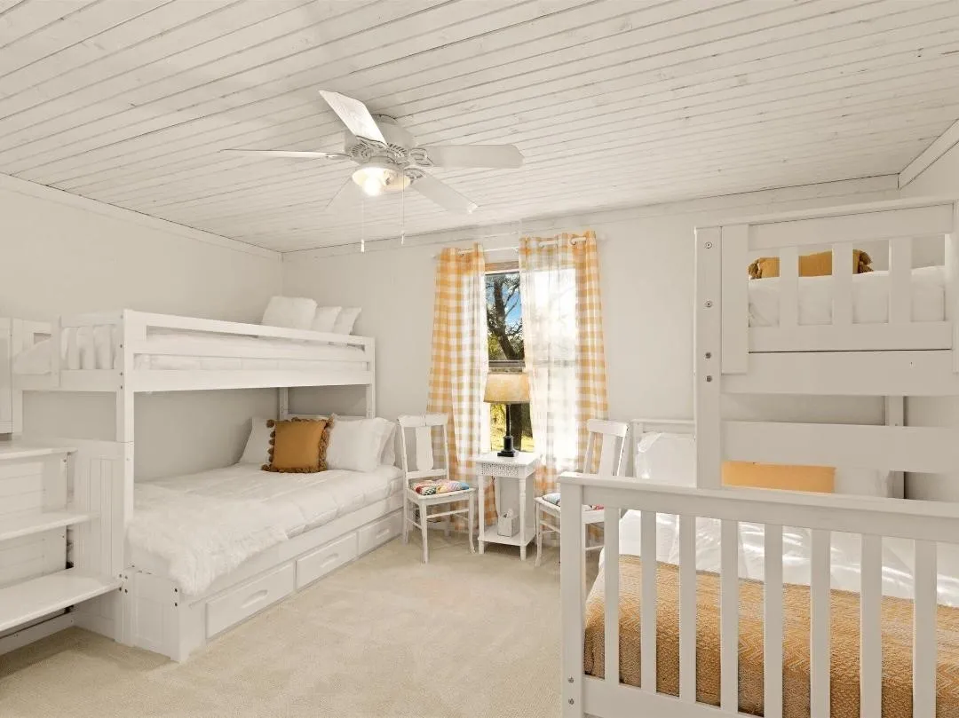 Single Family Residence For Sale in Palo Pinto County , 400 Coronados Trail, Graford, Texas 76449, 4 Bedroom, 2 Bathroom, Garage spaces, 2,498 Sqft, built in 1987, mls#21398295, Real Estate Agent in Graford, Homes For Sale in Palo Pinto county, Homes For Sale in Graford, Realtor in Graford Texas, Real Estate Brokerage Independent Realty Texas, Luminita Cordes Realtor