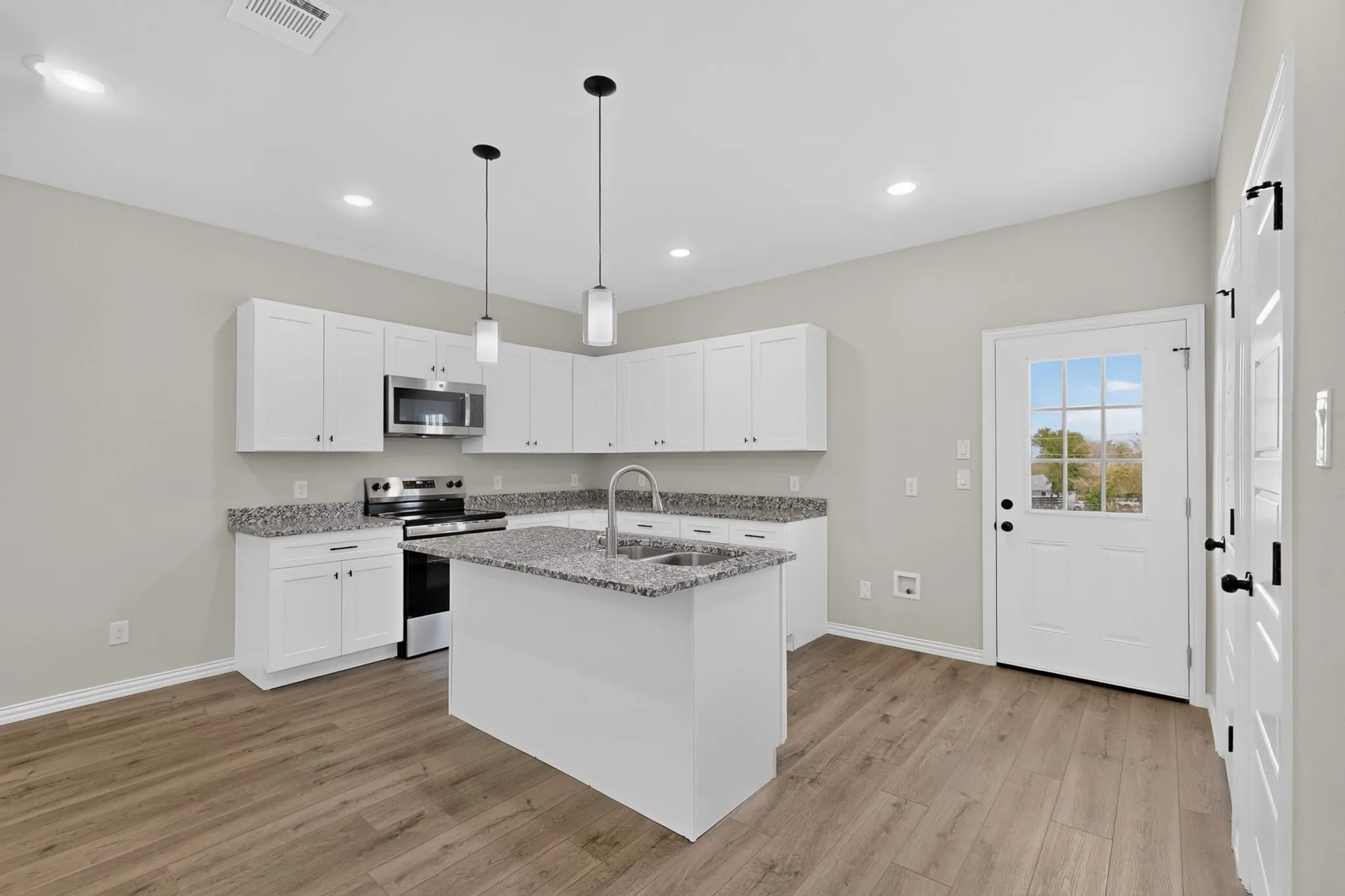 Duplex For Rent in Tarrant County , 3327 Eastland Street, Fort Worth, Texas 76119, 3 Bedroom, 3 Bathroom, Garage spaces, 1,514 Sqft, built in 2026, mls#21398320, Real Estate Agent in Fort Worth, Homes For Rent in Tarrant county, Homes For Rent in Fort Worth, Realtor in Fort Worth Texas, Real Estate Brokerage Independent Realty Texas, Luminita Cordes Realtor