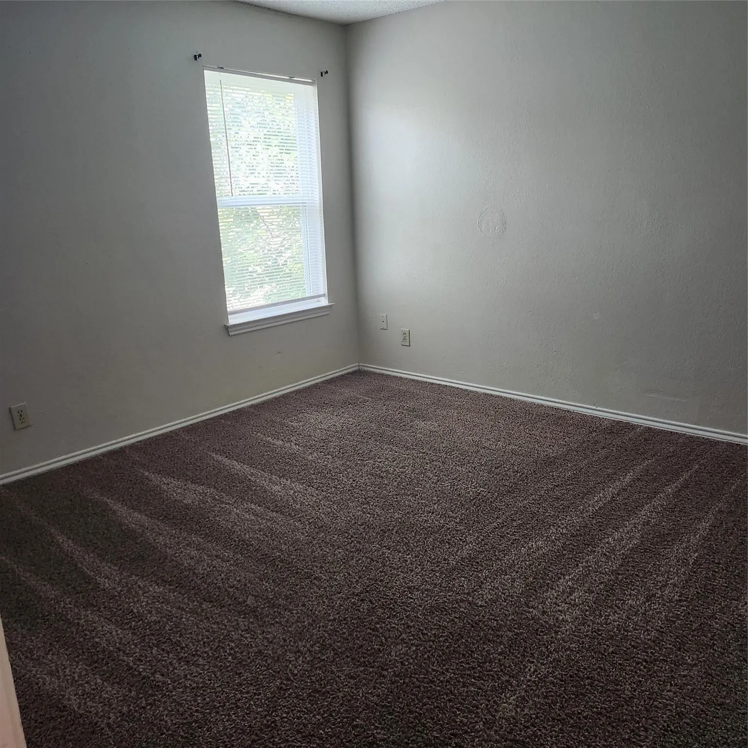 Apartment For Rent in Tarrant County , 5029 Winder Court C, North Richland Hills, Texas 76180, 3 Bedroom, 2 Bathroom, 1 Garage spaces, 1,163 Sqft, built in 1984, mls#21398377, Real Estate Agent in North Richland Hills, Homes For Rent in Tarrant county, Homes For Rent in North Richland Hills, Realtor in North Richland Hills Texas, Real Estate Brokerage Independent Realty Texas, Luminita Cordes Realtor