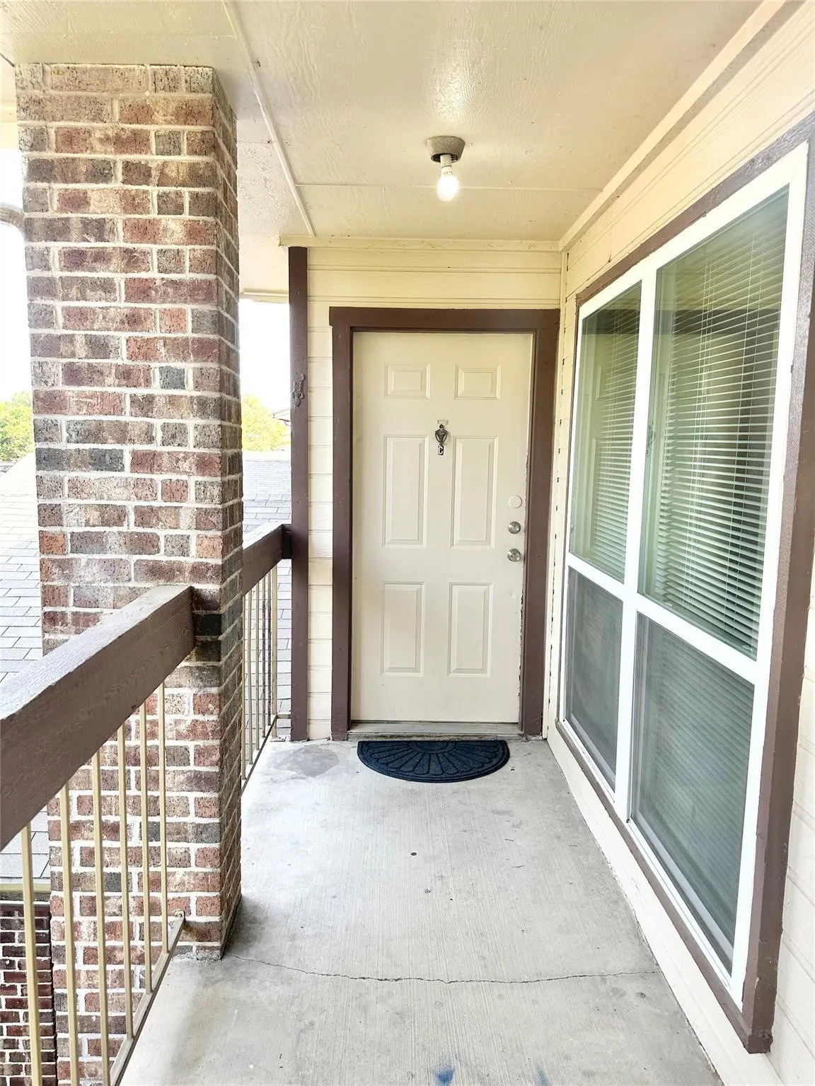 Apartment For Rent in Tarrant County , 5029 Winder Court C, North Richland Hills, Texas 76180, 3 Bedroom, 2 Bathroom, 1 Garage spaces, 1,163 Sqft, built in 1984, mls#21398377, Real Estate Agent in North Richland Hills, Homes For Rent in Tarrant county, Homes For Rent in North Richland Hills, Realtor in North Richland Hills Texas, Real Estate Brokerage Independent Realty Texas, Luminita Cordes Realtor