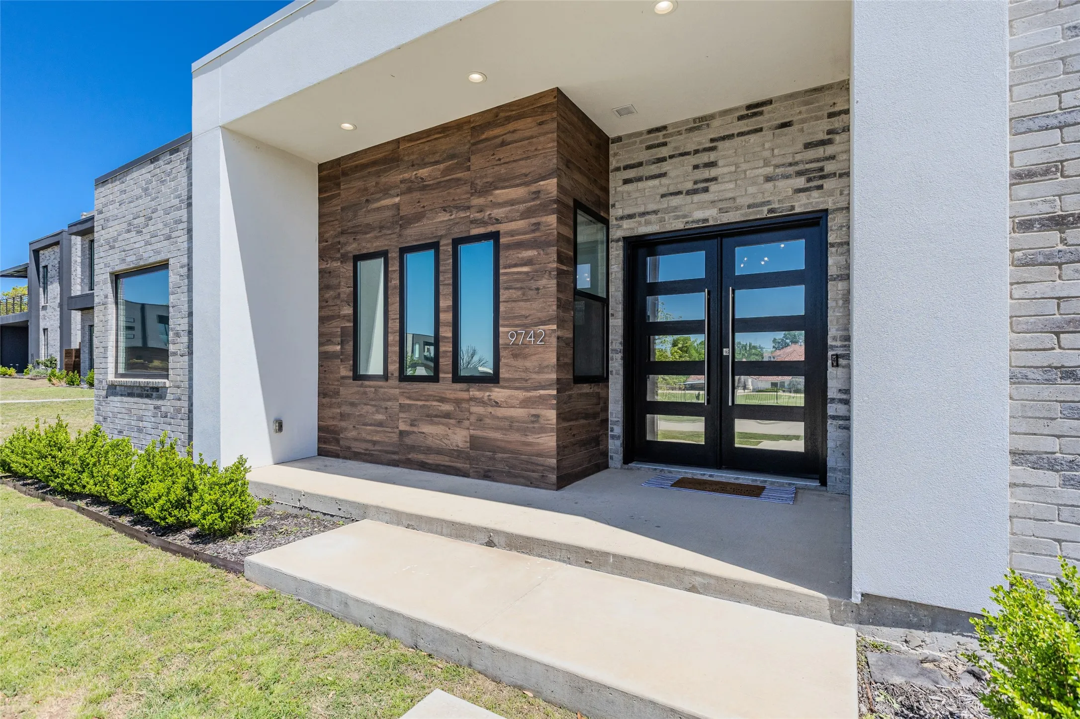 Single Family Residence For Rent in Collin County , 9742 Sunset Drive, Frisco, Texas 75033, 4 Bedroom, 3 Bathroom, 2 Garage spaces, 2,427 Sqft, built in 2021, mls#21398382, Real Estate Agent in Frisco, Homes For Rent in Collin county, Homes For Rent in Frisco, Realtor in Frisco Texas, Real Estate Brokerage Independent Realty Texas, Luminita Cordes Realtor