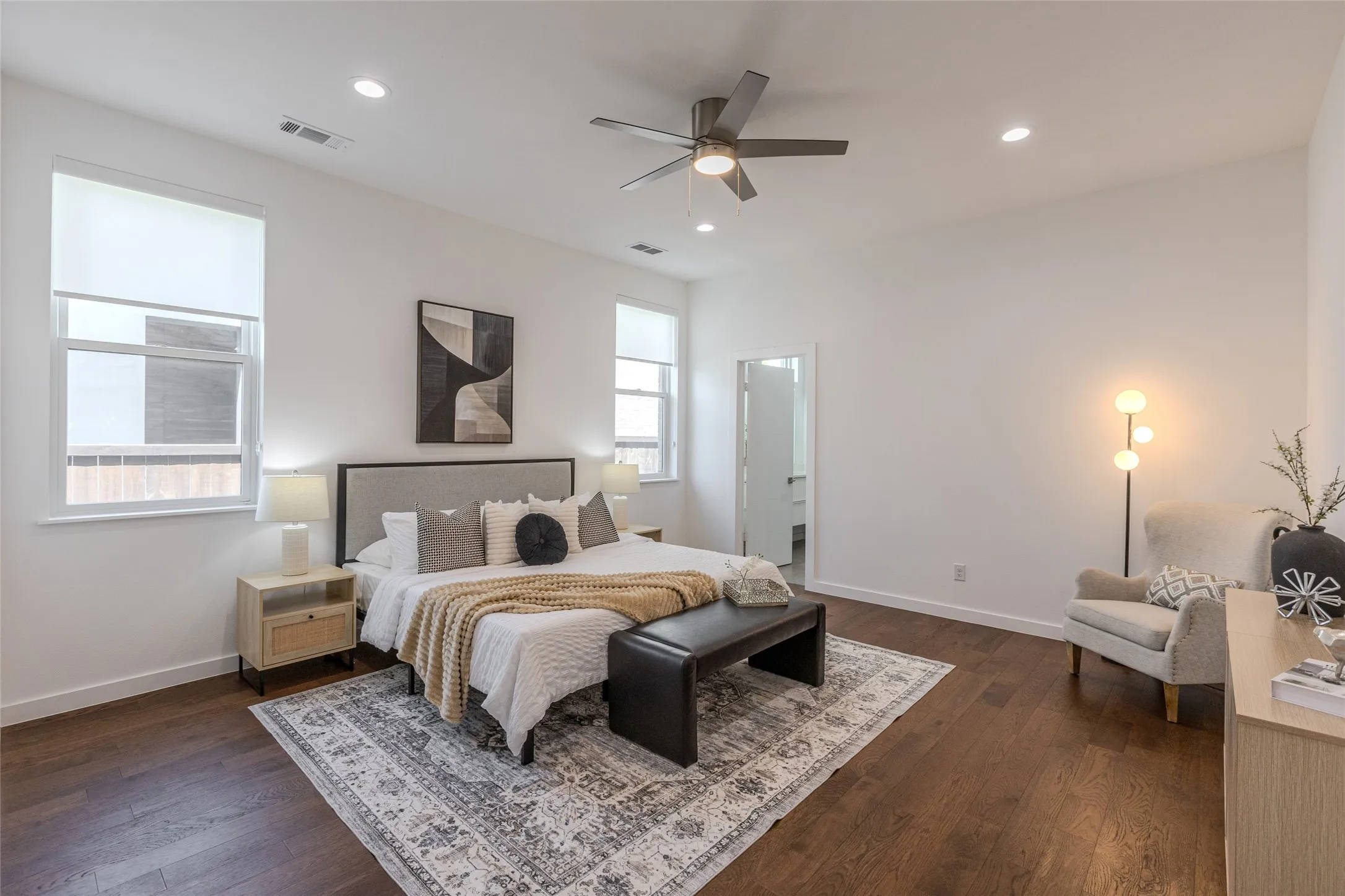 Single Family Residence For Rent in Collin County , 9742 Sunset Drive, Frisco, Texas 75033, 4 Bedroom, 3 Bathroom, 2 Garage spaces, 2,427 Sqft, built in 2021, mls#21398382, Real Estate Agent in Frisco, Homes For Rent in Collin county, Homes For Rent in Frisco, Realtor in Frisco Texas, Real Estate Brokerage Independent Realty Texas, Luminita Cordes Realtor