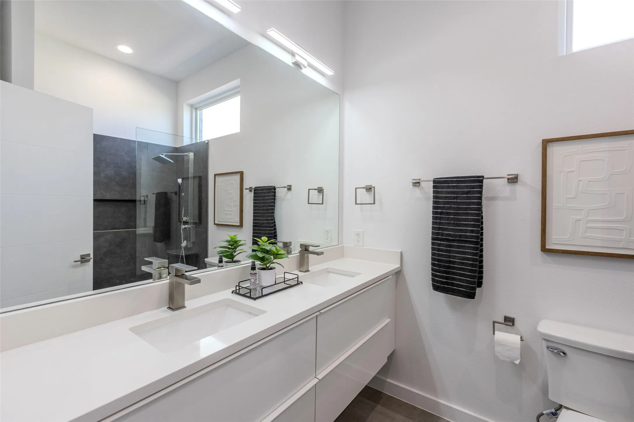 Single Family Residence For Rent in Collin County , 9742 Sunset Drive, Frisco, Texas 75033, 4 Bedroom, 3 Bathroom, 2 Garage spaces, 2,427 Sqft, built in 2021, mls#21398382, Real Estate Agent in Frisco, Homes For Rent in Collin county, Homes For Rent in Frisco, Realtor in Frisco Texas, Real Estate Brokerage Independent Realty Texas, Luminita Cordes Realtor