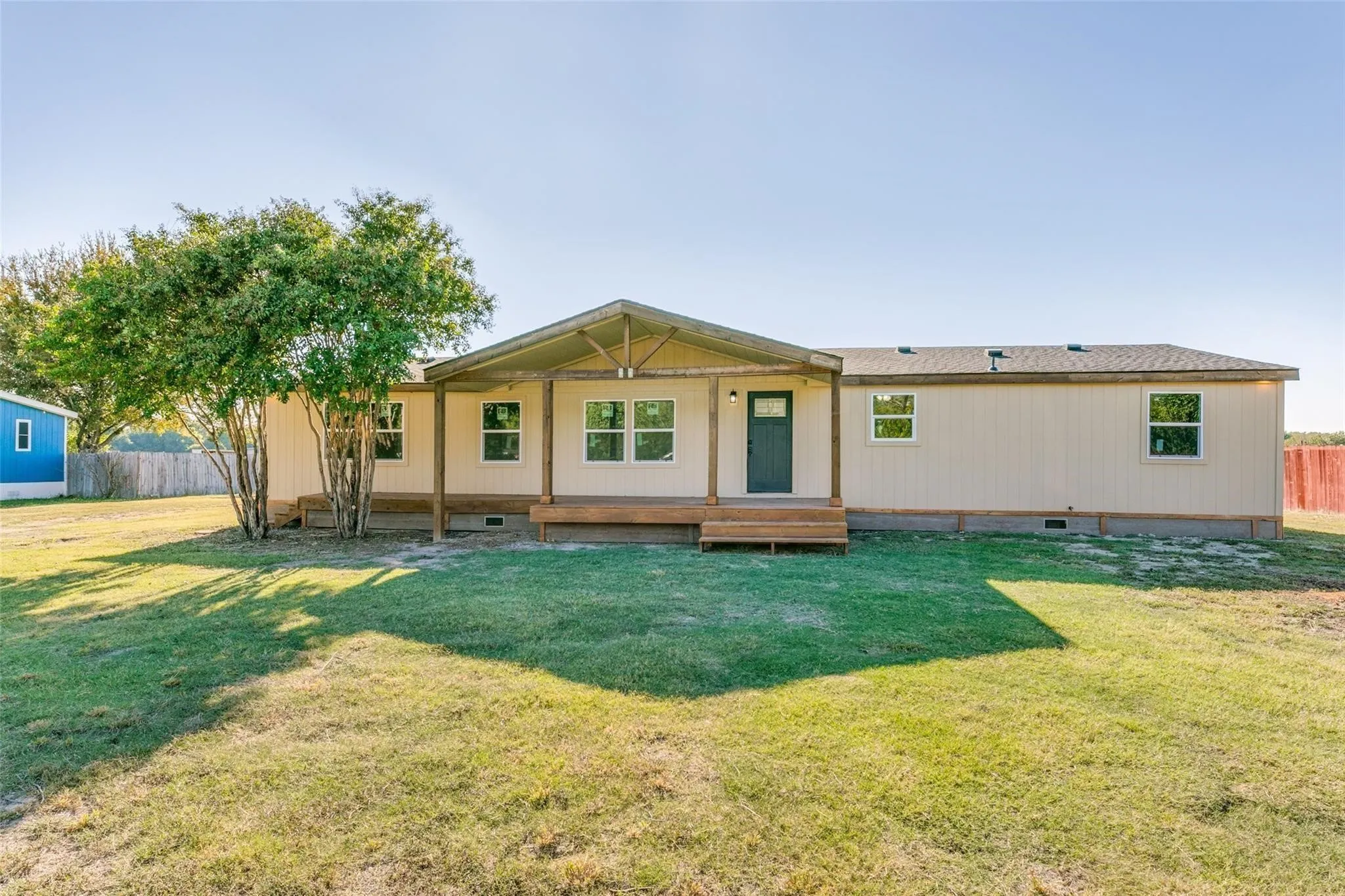 Single Family Residence For Sale in Collin County , 9738 Olive Street, Princeton, Texas 75407, 6 Bedroom, 2 Bathroom, Garage spaces, 1,848 Sqft, built in 1994, mls#21398368, Real Estate Agent in Princeton, Homes For Sale in Collin county, Homes For Sale in Princeton, Realtor in Princeton Texas, Real Estate Brokerage Independent Realty Texas, Luminita Cordes Realtor