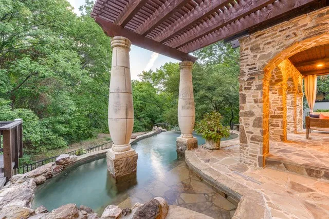 Single Family Residence For Sale in Rockwall County , 306 Shamrock Circle, Rockwall, Texas 75032, 5 Bedroom, 6 Bathroom, 2 Garage spaces, 5,013 Sqft, built in 2007, mls#21398316, Real Estate Agent in Rockwall, Homes For Sale in Rockwall county, Homes For Sale in Rockwall, Realtor in Rockwall Texas, Real Estate Brokerage Independent Realty Texas, Luminita Cordes Realtor