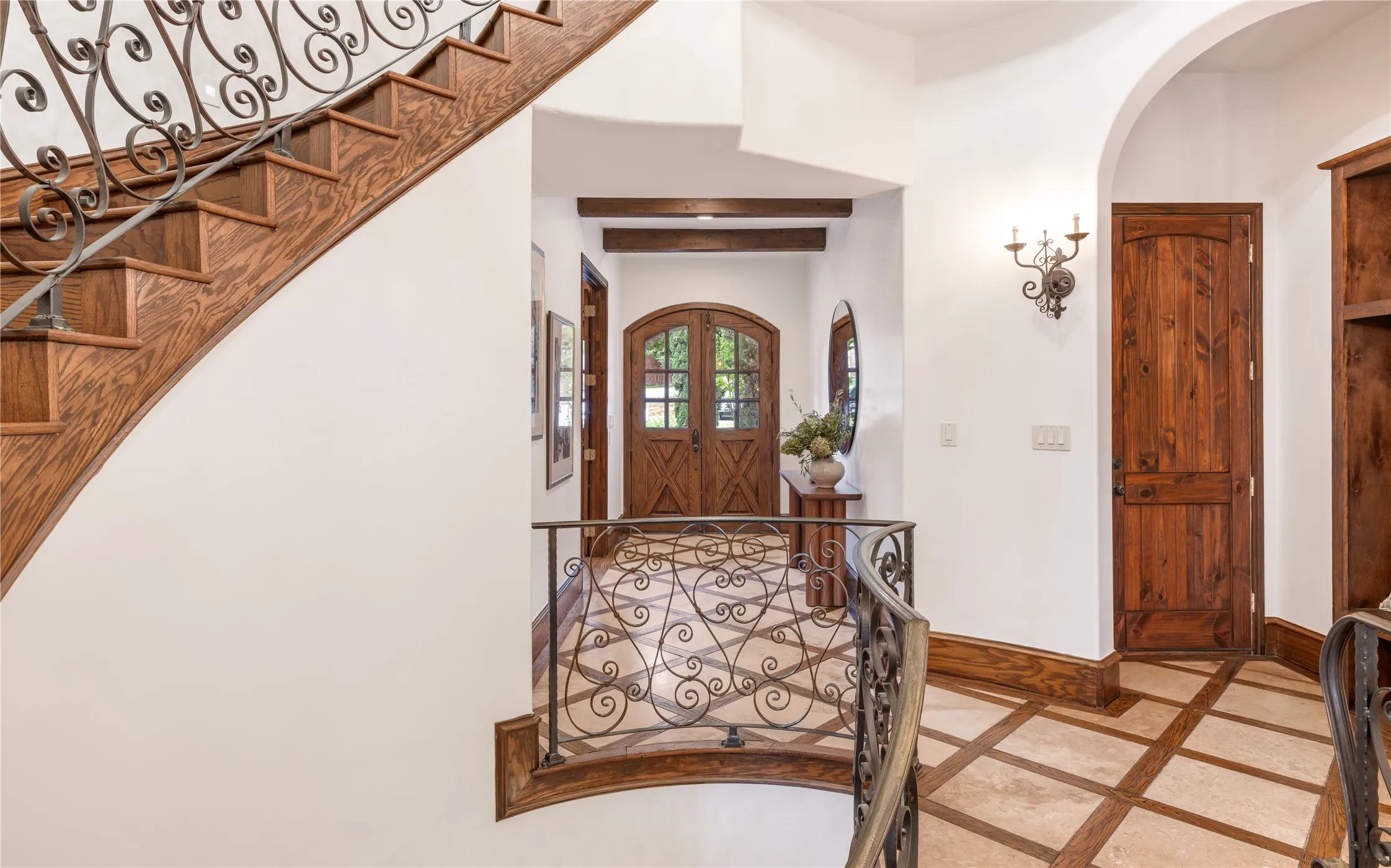 Single Family Residence For Sale in Rockwall County , 306 Shamrock Circle, Rockwall, Texas 75032, 5 Bedroom, 6 Bathroom, 2 Garage spaces, 5,013 Sqft, built in 2007, mls#21398316, Real Estate Agent in Rockwall, Homes For Sale in Rockwall county, Homes For Sale in Rockwall, Realtor in Rockwall Texas, Real Estate Brokerage Independent Realty Texas, Luminita Cordes Realtor