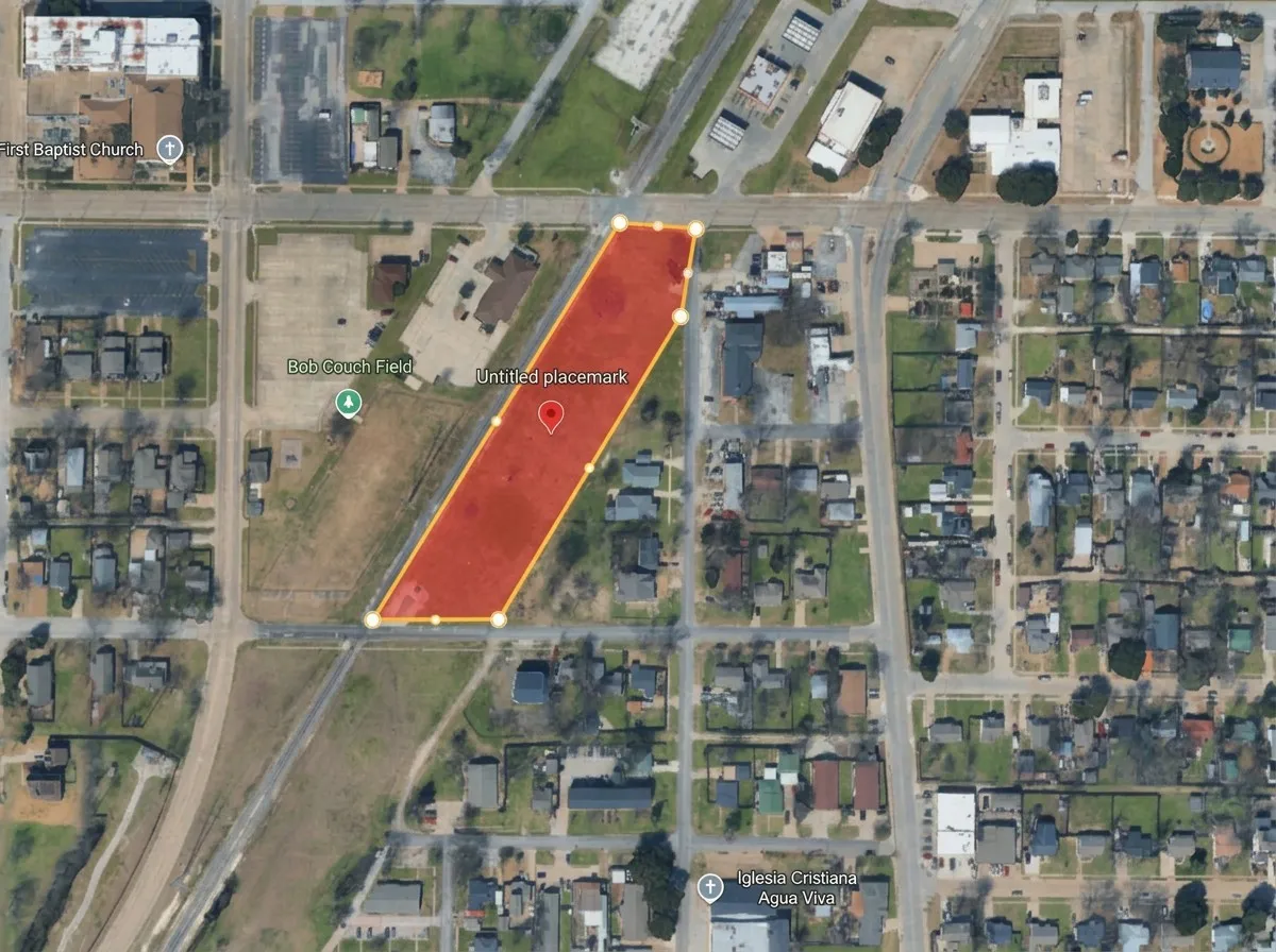Aerial Map. Depicting the property boundary and surrounding area