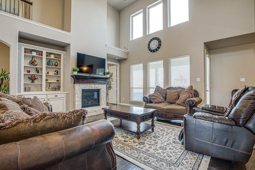 Single Family Residence For Sale in Dallas County , 371 Ash Brook Lane, Sunnyvale, Texas 75182, 5 Bedroom, 5 Bathroom, 3 Garage spaces, 3,322 Sqft, built in 2014, mls#21397619, Real Estate Agent in Sunnyvale, Homes For Sale in Dallas county, Homes For Sale in Sunnyvale, Realtor in Sunnyvale Texas, Real Estate Brokerage Independent Realty Texas, Luminita Cordes Realtor