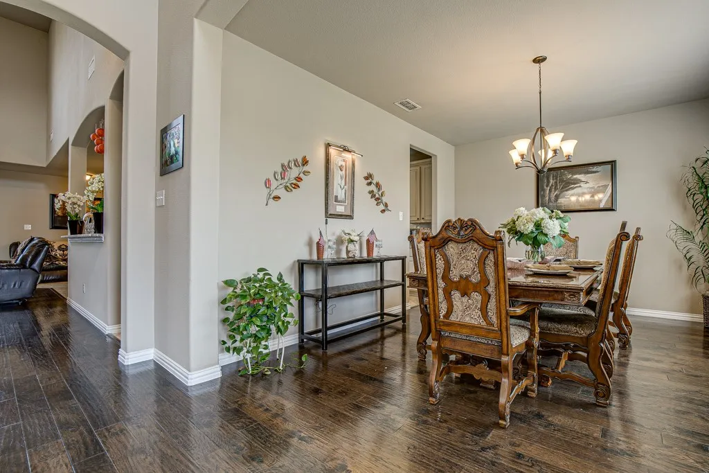 Single Family Residence For Sale in Dallas County , 371 Ash Brook Lane, Sunnyvale, Texas 75182, 5 Bedroom, 5 Bathroom, 3 Garage spaces, 3,322 Sqft, built in 2014, mls#21397619, Real Estate Agent in Sunnyvale, Homes For Sale in Dallas county, Homes For Sale in Sunnyvale, Realtor in Sunnyvale Texas, Real Estate Brokerage Independent Realty Texas, Luminita Cordes Realtor