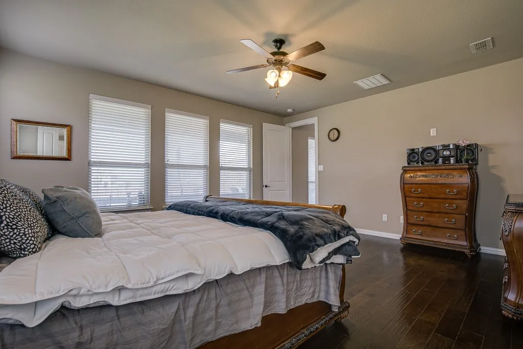 Single Family Residence For Sale in Dallas County , 371 Ash Brook Lane, Sunnyvale, Texas 75182, 5 Bedroom, 5 Bathroom, 3 Garage spaces, 3,322 Sqft, built in 2014, mls#21397619, Real Estate Agent in Sunnyvale, Homes For Sale in Dallas county, Homes For Sale in Sunnyvale, Realtor in Sunnyvale Texas, Real Estate Brokerage Independent Realty Texas, Luminita Cordes Realtor