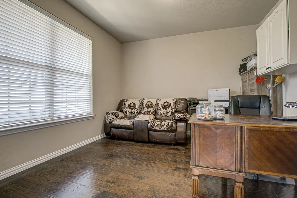 Single Family Residence For Sale in Dallas County , 371 Ash Brook Lane, Sunnyvale, Texas 75182, 5 Bedroom, 5 Bathroom, 3 Garage spaces, 3,322 Sqft, built in 2014, mls#21397619, Real Estate Agent in Sunnyvale, Homes For Sale in Dallas county, Homes For Sale in Sunnyvale, Realtor in Sunnyvale Texas, Real Estate Brokerage Independent Realty Texas, Luminita Cordes Realtor