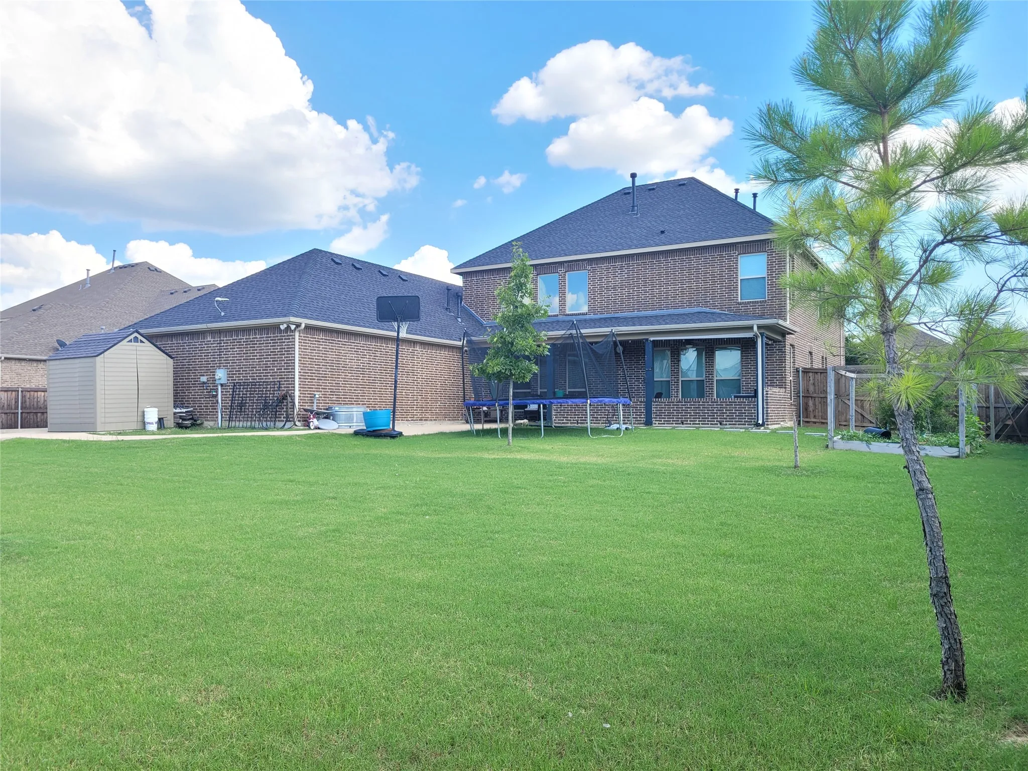 Single Family Residence For Sale in Dallas County , 371 Ash Brook Lane, Sunnyvale, Texas 75182, 5 Bedroom, 5 Bathroom, 3 Garage spaces, 3,322 Sqft, built in 2014, mls#21397619, Real Estate Agent in Sunnyvale, Homes For Sale in Dallas county, Homes For Sale in Sunnyvale, Realtor in Sunnyvale Texas, Real Estate Brokerage Independent Realty Texas, Luminita Cordes Realtor