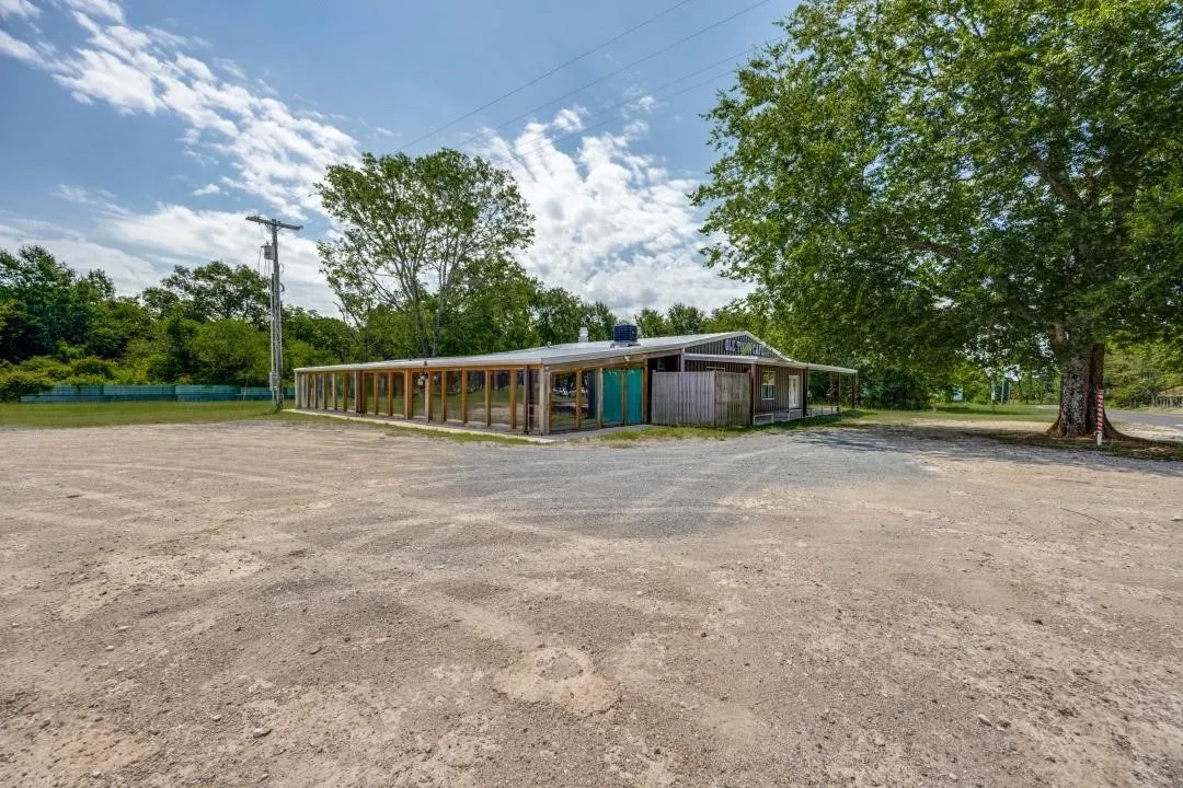 Single Family Residence For Sale in Cass County , 114 Central Avenue, Marietta, Texas 75566, 0, 1 Bathroom, Garage spaces, 4,312 Sqft, built in 2011, mls#21390127, Real Estate Agent in Marietta, Homes For Sale in Cass county, Homes For Sale in Marietta, Realtor in Marietta Texas, Real Estate Brokerage Independent Realty Texas, Luminita Cordes Realtor