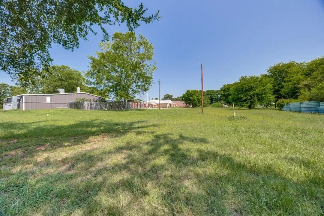 Single Family Residence For Sale in Cass County , 114 Central Avenue, Marietta, Texas 75566, 0, 1 Bathroom, Garage spaces, 4,312 Sqft, built in 2011, mls#21390127, Real Estate Agent in Marietta, Homes For Sale in Cass county, Homes For Sale in Marietta, Realtor in Marietta Texas, Real Estate Brokerage Independent Realty Texas, Luminita Cordes Realtor