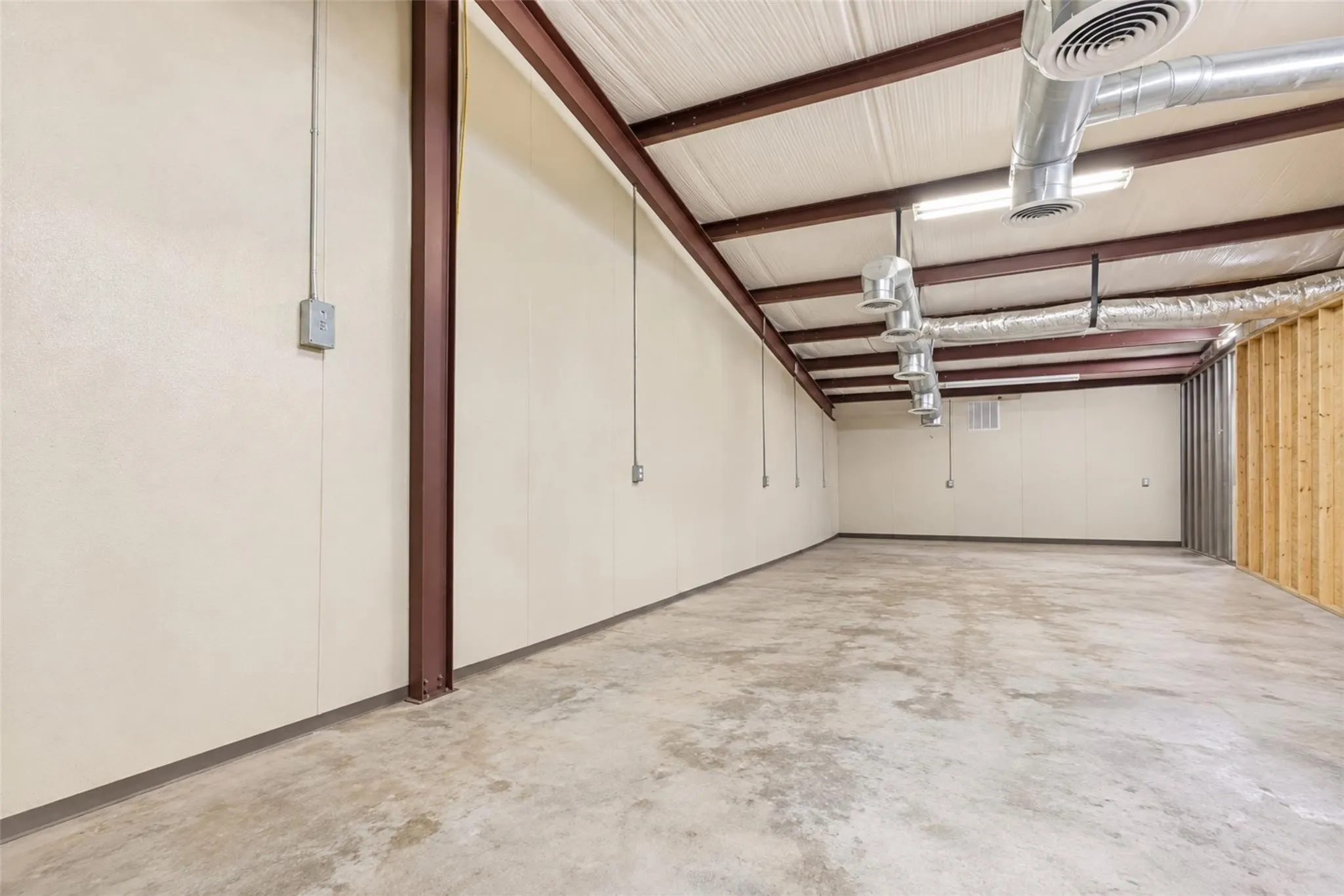 Single Family Residence For Sale in Cass County , 114 Central Avenue, Marietta, Texas 75566, 0, 1 Bathroom, Garage spaces, 4,312 Sqft, built in 2011, mls#21390127, Real Estate Agent in Marietta, Homes For Sale in Cass county, Homes For Sale in Marietta, Realtor in Marietta Texas, Real Estate Brokerage Independent Realty Texas, Luminita Cordes Realtor