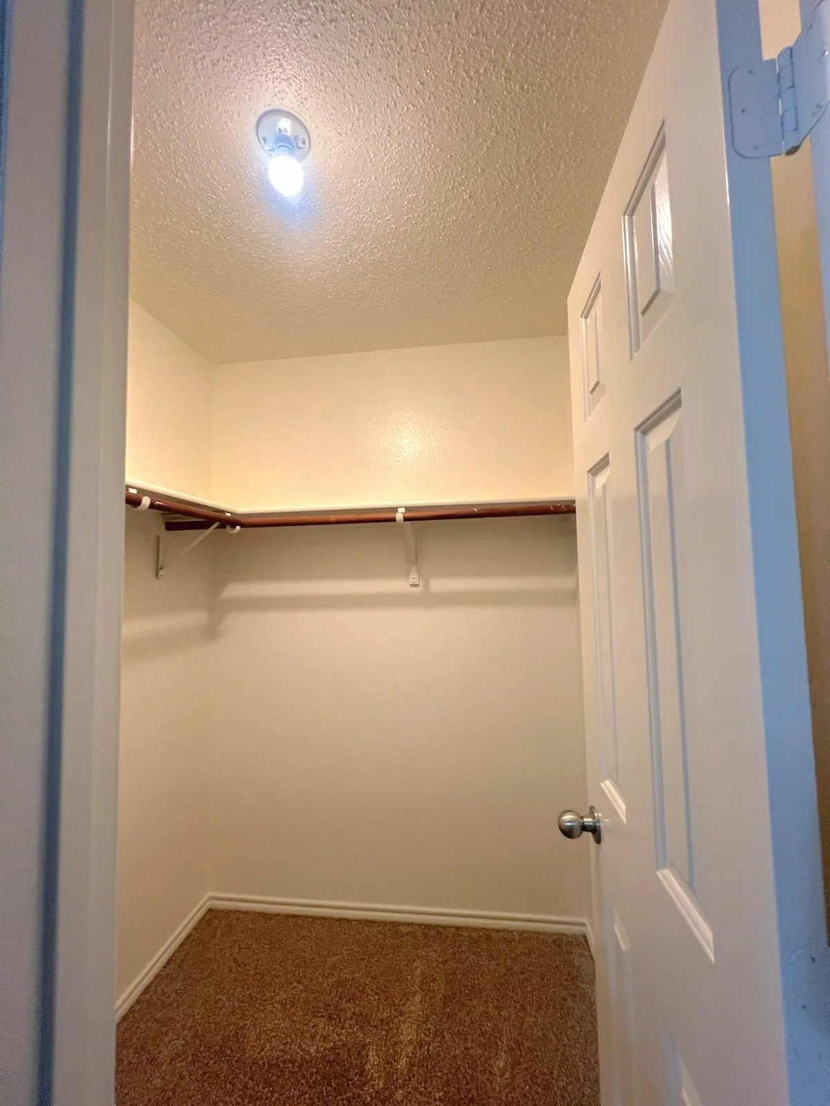 Single Family Residence For Rent in Collin County , 1329 Scenic Hills Drive, Mc Kinney, Texas 75071, 4 Bedroom, 3 Bathroom, 2 Garage spaces, 2,907 Sqft, built in 2005, mls#21398405, Real Estate Agent in Mc Kinney, Homes For Rent in Collin county, Homes For Rent in Mc Kinney, Realtor in Mc Kinney Texas, Real Estate Brokerage Independent Realty Texas, Luminita Cordes Realtor