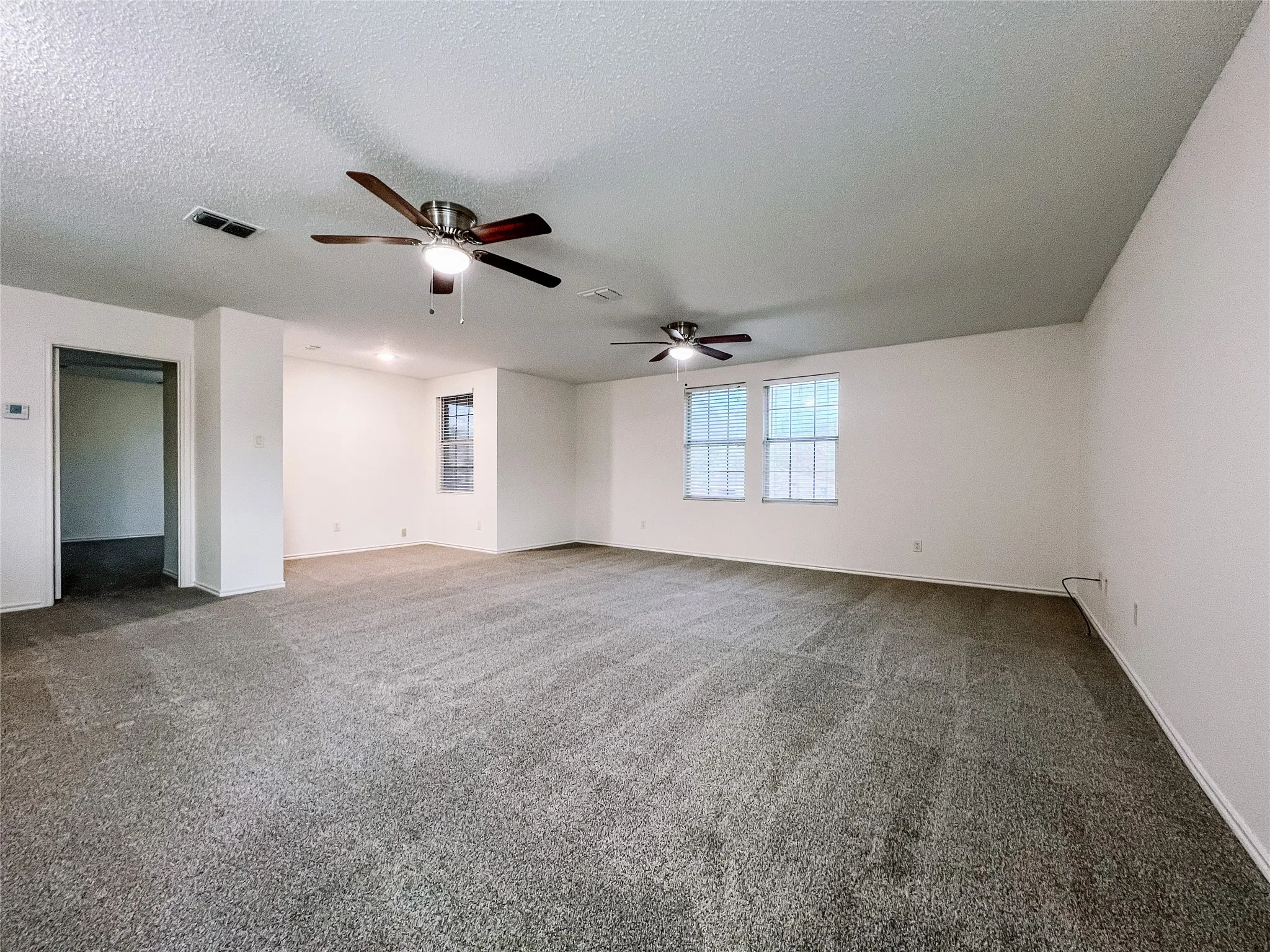 Single Family Residence For Rent in Collin County , 1329 Scenic Hills Drive, Mc Kinney, Texas 75071, 4 Bedroom, 3 Bathroom, 2 Garage spaces, 2,907 Sqft, built in 2005, mls#21398405, Real Estate Agent in Mc Kinney, Homes For Rent in Collin county, Homes For Rent in Mc Kinney, Realtor in Mc Kinney Texas, Real Estate Brokerage Independent Realty Texas, Luminita Cordes Realtor