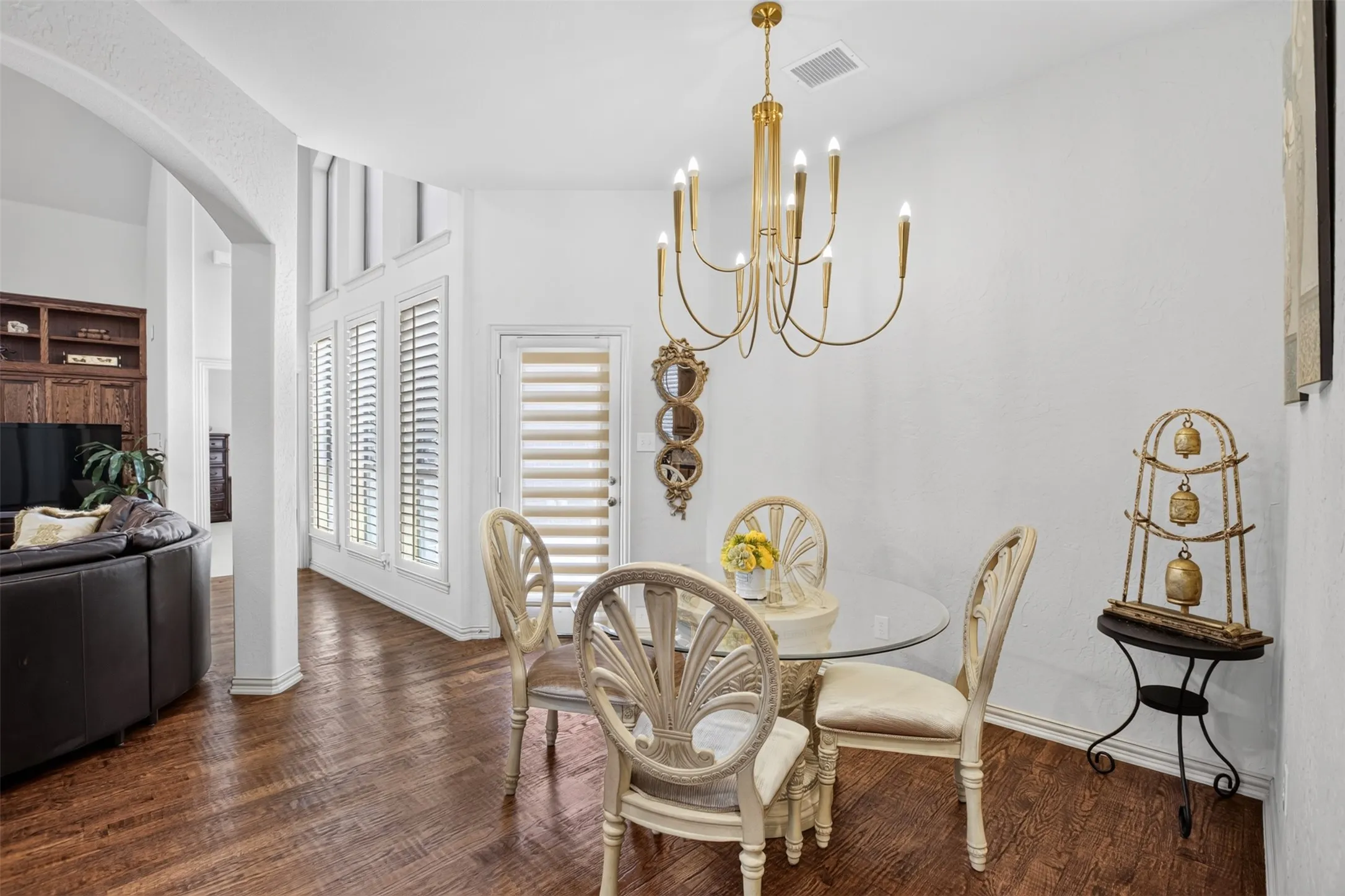 Single Family Residence For Sale in Collin County , 1125 Windmere Way, Allen, Texas 75013, 5 Bedroom, 4 Bathroom, 2 Garage spaces, 3,773 Sqft, built in 2004, mls#21376918, Real Estate Agent in Allen, Homes For Sale in Collin county, Homes For Sale in Allen, Realtor in Allen Texas, Real Estate Brokerage Independent Realty Texas, Luminita Cordes Realtor