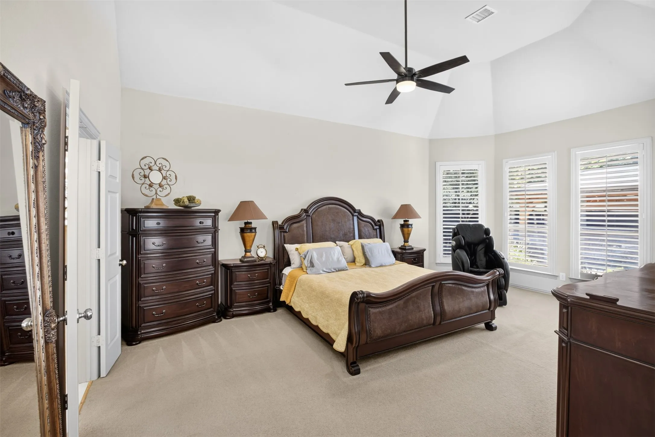 Single Family Residence For Sale in Collin County , 1125 Windmere Way, Allen, Texas 75013, 5 Bedroom, 4 Bathroom, 2 Garage spaces, 3,773 Sqft, built in 2004, mls#21376918, Real Estate Agent in Allen, Homes For Sale in Collin county, Homes For Sale in Allen, Realtor in Allen Texas, Real Estate Brokerage Independent Realty Texas, Luminita Cordes Realtor