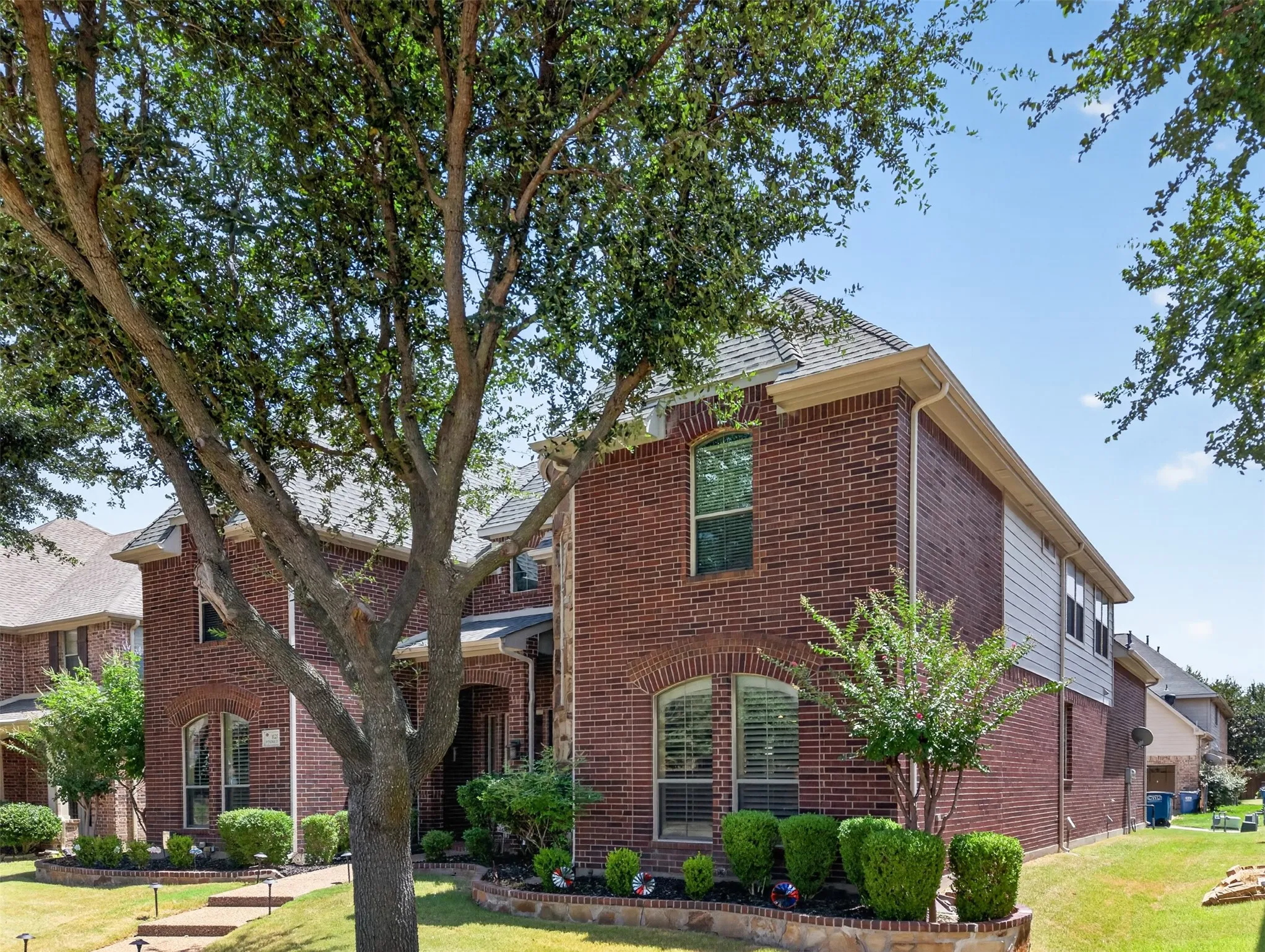 Single Family Residence For Sale in Collin County , 1125 Windmere Way, Allen, Texas 75013, 5 Bedroom, 4 Bathroom, 2 Garage spaces, 3,773 Sqft, built in 2004, mls#21376918, Real Estate Agent in Allen, Homes For Sale in Collin county, Homes For Sale in Allen, Realtor in Allen Texas, Real Estate Brokerage Independent Realty Texas, Luminita Cordes Realtor