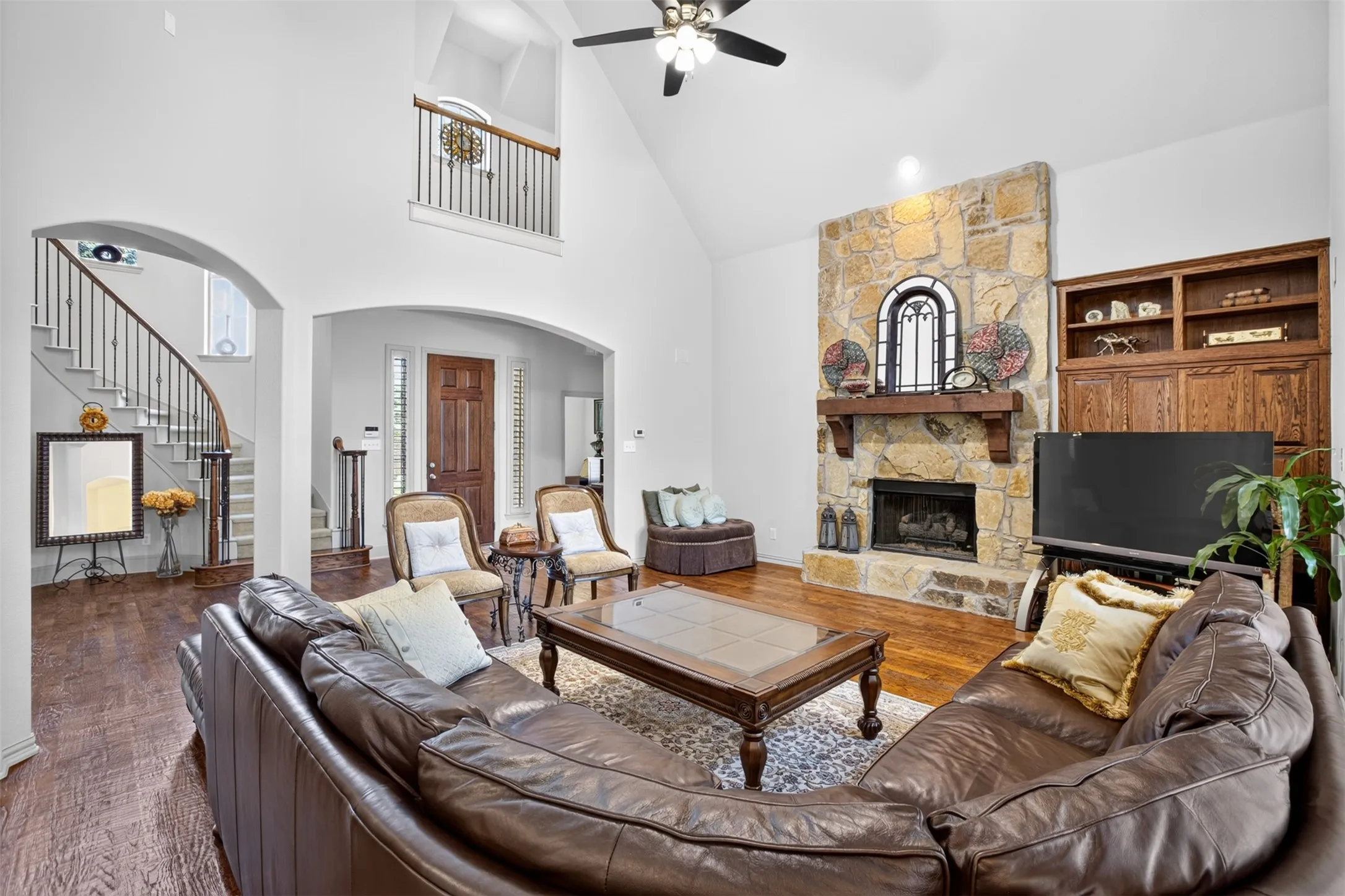 Single Family Residence For Sale in Collin County , 1125 Windmere Way, Allen, Texas 75013, 5 Bedroom, 4 Bathroom, 2 Garage spaces, 3,773 Sqft, built in 2004, mls#21376918, Real Estate Agent in Allen, Homes For Sale in Collin county, Homes For Sale in Allen, Realtor in Allen Texas, Real Estate Brokerage Independent Realty Texas, Luminita Cordes Realtor
