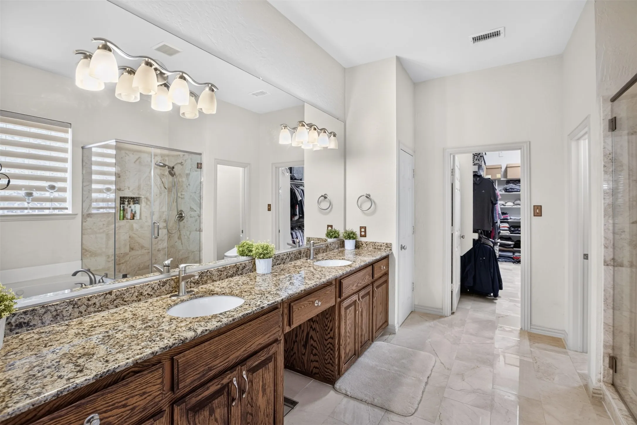 Single Family Residence For Sale in Collin County , 1125 Windmere Way, Allen, Texas 75013, 5 Bedroom, 4 Bathroom, 2 Garage spaces, 3,773 Sqft, built in 2004, mls#21376918, Real Estate Agent in Allen, Homes For Sale in Collin county, Homes For Sale in Allen, Realtor in Allen Texas, Real Estate Brokerage Independent Realty Texas, Luminita Cordes Realtor