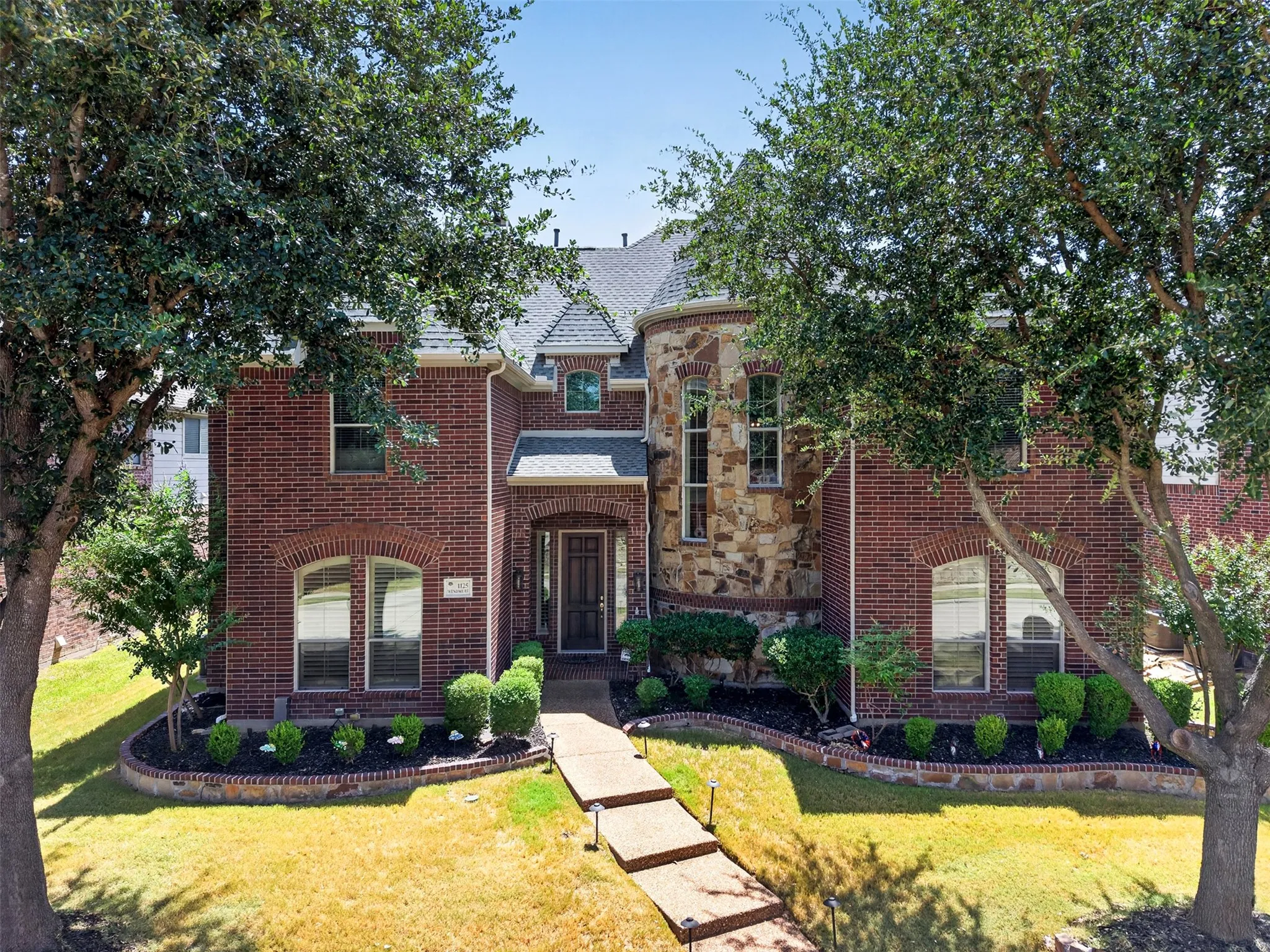 Single Family Residence For Sale in Collin County , 1125 Windmere Way, Allen, Texas 75013, 5 Bedroom, 4 Bathroom, 2 Garage spaces, 3,773 Sqft, built in 2004, mls#21376918, Real Estate Agent in Allen, Homes For Sale in Collin county, Homes For Sale in Allen, Realtor in Allen Texas, Real Estate Brokerage Independent Realty Texas, Luminita Cordes Realtor