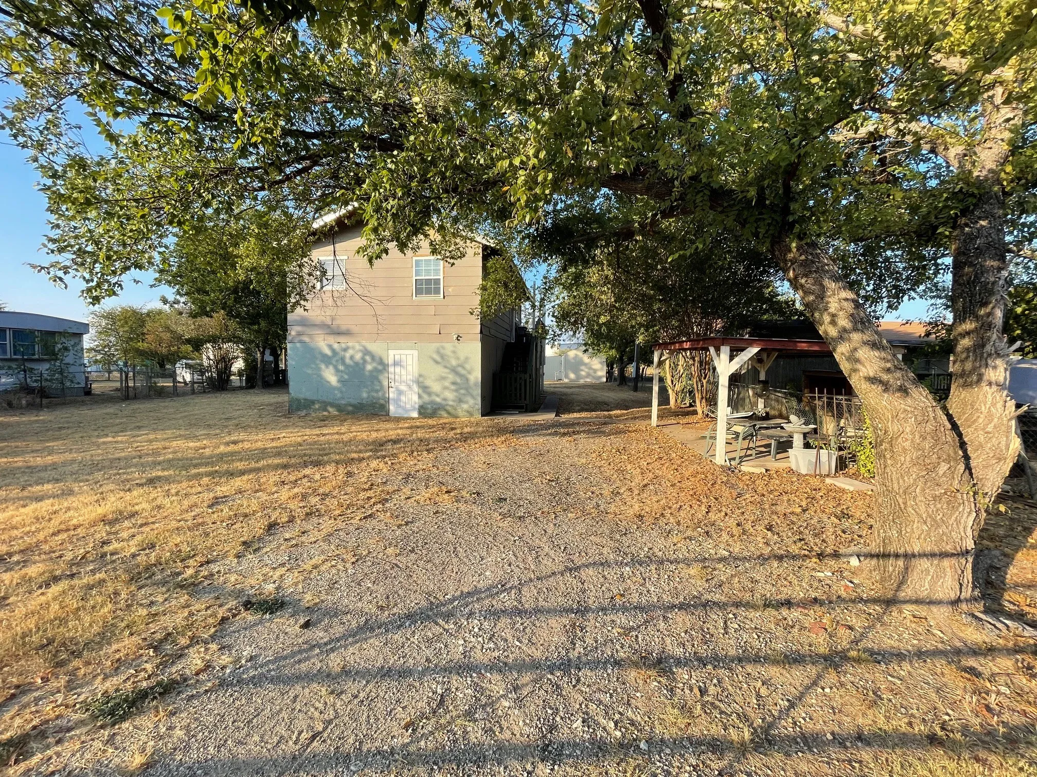 Single Family Residence For Sale in Parker County , 8947 Adams Circle, Cresson, Texas 76035, 1 Bedroom, 2 Bathroom, Garage spaces, 888 Sqft, built in 1984, mls#21398393, Real Estate Agent in Cresson, Homes For Sale in Parker county, Homes For Sale in Cresson, Realtor in Cresson Texas, Real Estate Brokerage Independent Realty Texas, Luminita Cordes Realtor