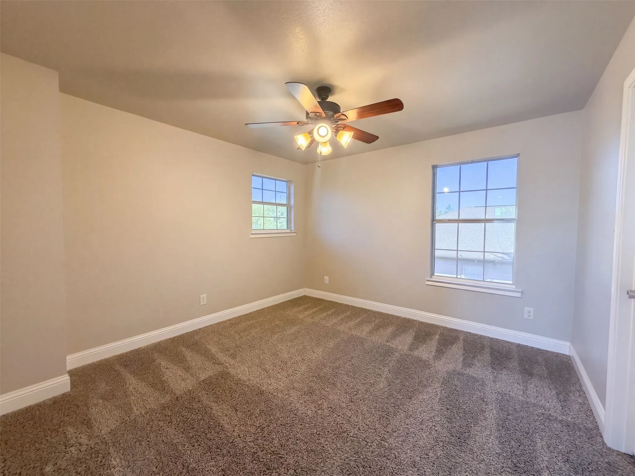 Single Family Residence For Sale in Hunt County , 6006 Colorado Street, Greenville, Texas 75402, 4 Bedroom, 3 Bathroom, 1 Garage spaces, 2,000 Sqft, built in 2019, mls#21398417, Real Estate Agent in Greenville, Homes For Sale in Hunt county, Homes For Sale in Greenville, Realtor in Greenville Texas, Real Estate Brokerage Independent Realty Texas, Luminita Cordes Realtor
