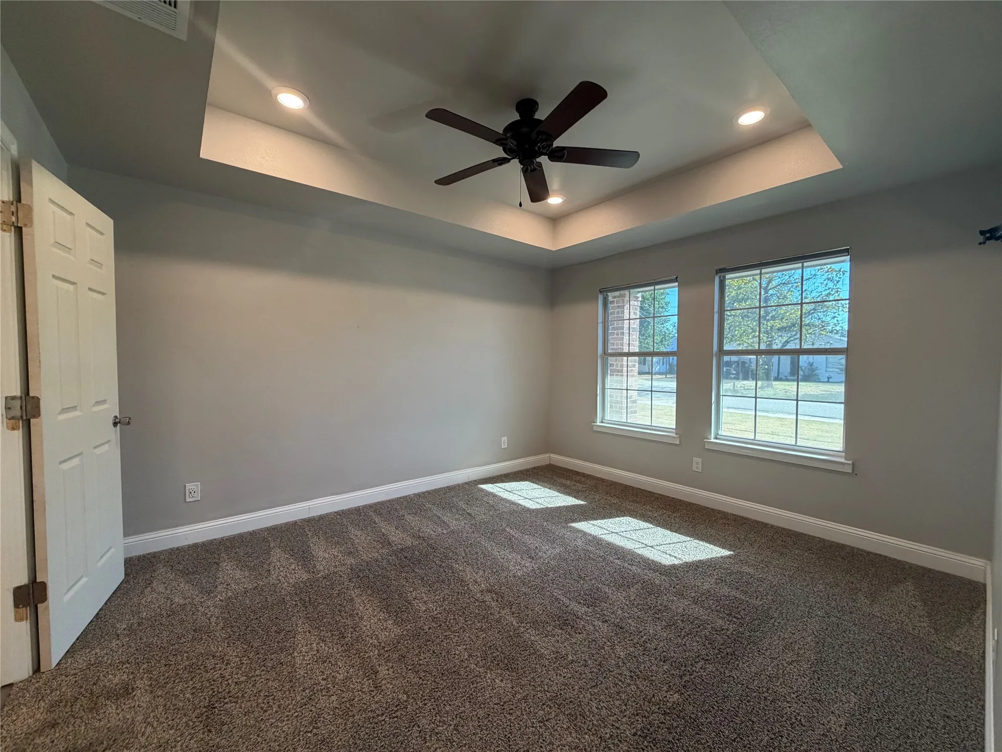 Single Family Residence For Sale in Hunt County , 6006 Colorado Street, Greenville, Texas 75402, 4 Bedroom, 3 Bathroom, 1 Garage spaces, 2,000 Sqft, built in 2019, mls#21398417, Real Estate Agent in Greenville, Homes For Sale in Hunt county, Homes For Sale in Greenville, Realtor in Greenville Texas, Real Estate Brokerage Independent Realty Texas, Luminita Cordes Realtor