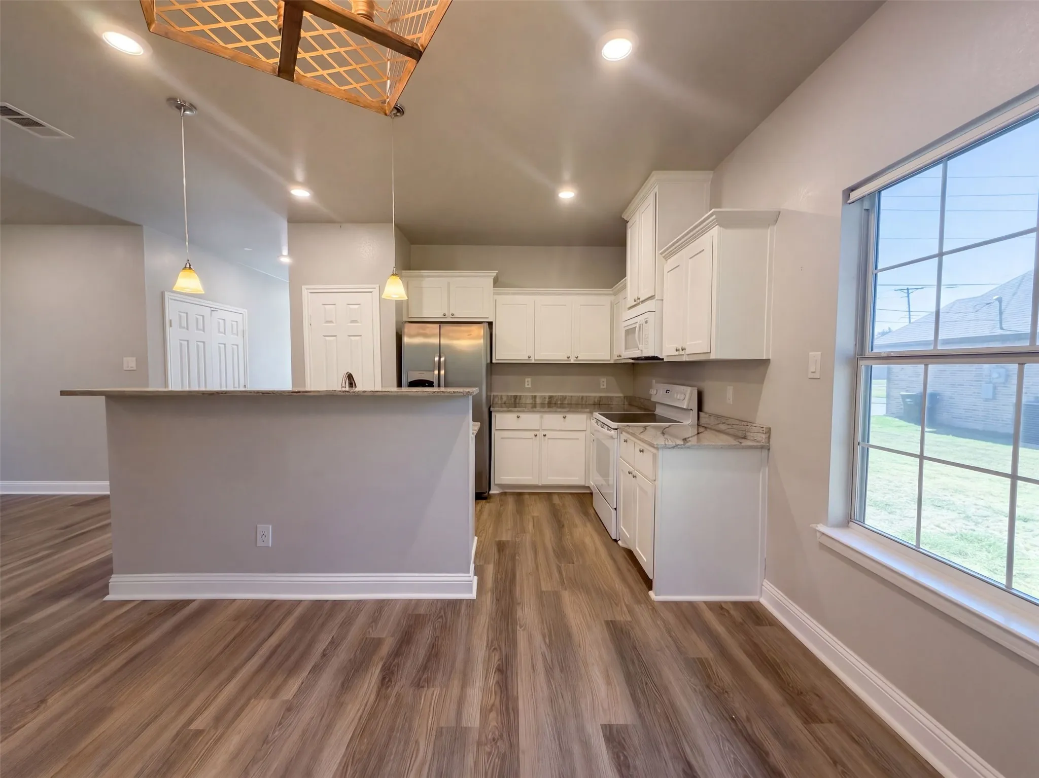Single Family Residence For Sale in Hunt County , 6006 Colorado Street, Greenville, Texas 75402, 4 Bedroom, 3 Bathroom, 1 Garage spaces, 2,000 Sqft, built in 2019, mls#21398417, Real Estate Agent in Greenville, Homes For Sale in Hunt county, Homes For Sale in Greenville, Realtor in Greenville Texas, Real Estate Brokerage Independent Realty Texas, Luminita Cordes Realtor