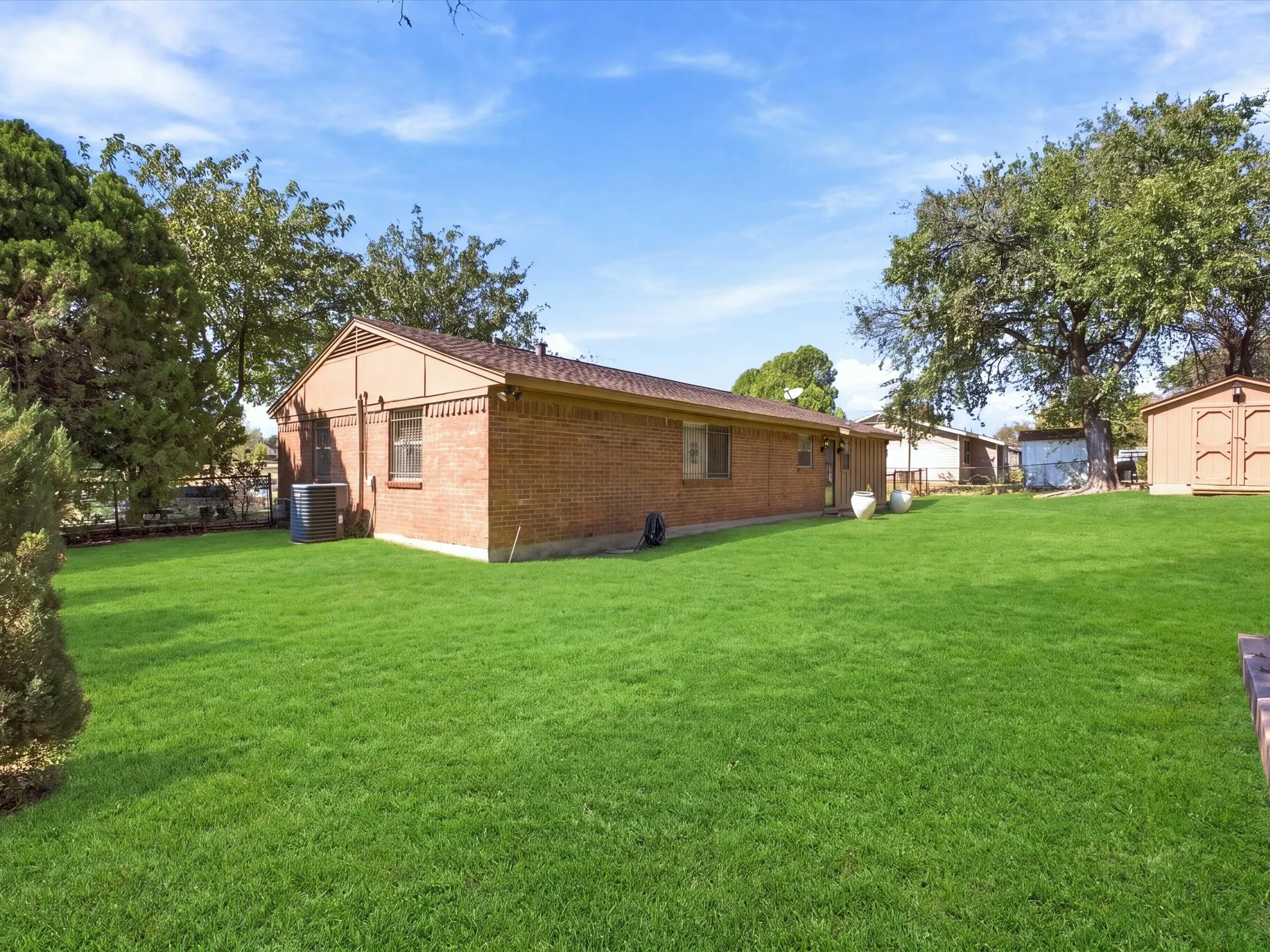 Single Family Residence For Sale in Tarrant County , 1041 Tuskegee Street, Grand Prairie, Texas 75051, 3 Bedroom, 2 Bathroom, Garage spaces, 1,579 Sqft, built in 1962, mls#21393184, Real Estate Agent in Grand Prairie, Homes For Sale in Tarrant county, Homes For Sale in Grand Prairie, Realtor in Grand Prairie Texas, Real Estate Brokerage Independent Realty Texas, Luminita Cordes Realtor
