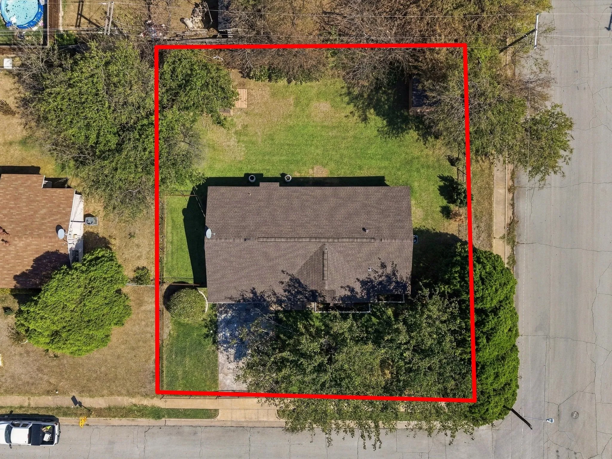 Single Family Residence For Sale in Tarrant County , 1041 Tuskegee Street, Grand Prairie, Texas 75051, 3 Bedroom, 2 Bathroom, Garage spaces, 1,579 Sqft, built in 1962, mls#21393184, Real Estate Agent in Grand Prairie, Homes For Sale in Tarrant county, Homes For Sale in Grand Prairie, Realtor in Grand Prairie Texas, Real Estate Brokerage Independent Realty Texas, Luminita Cordes Realtor