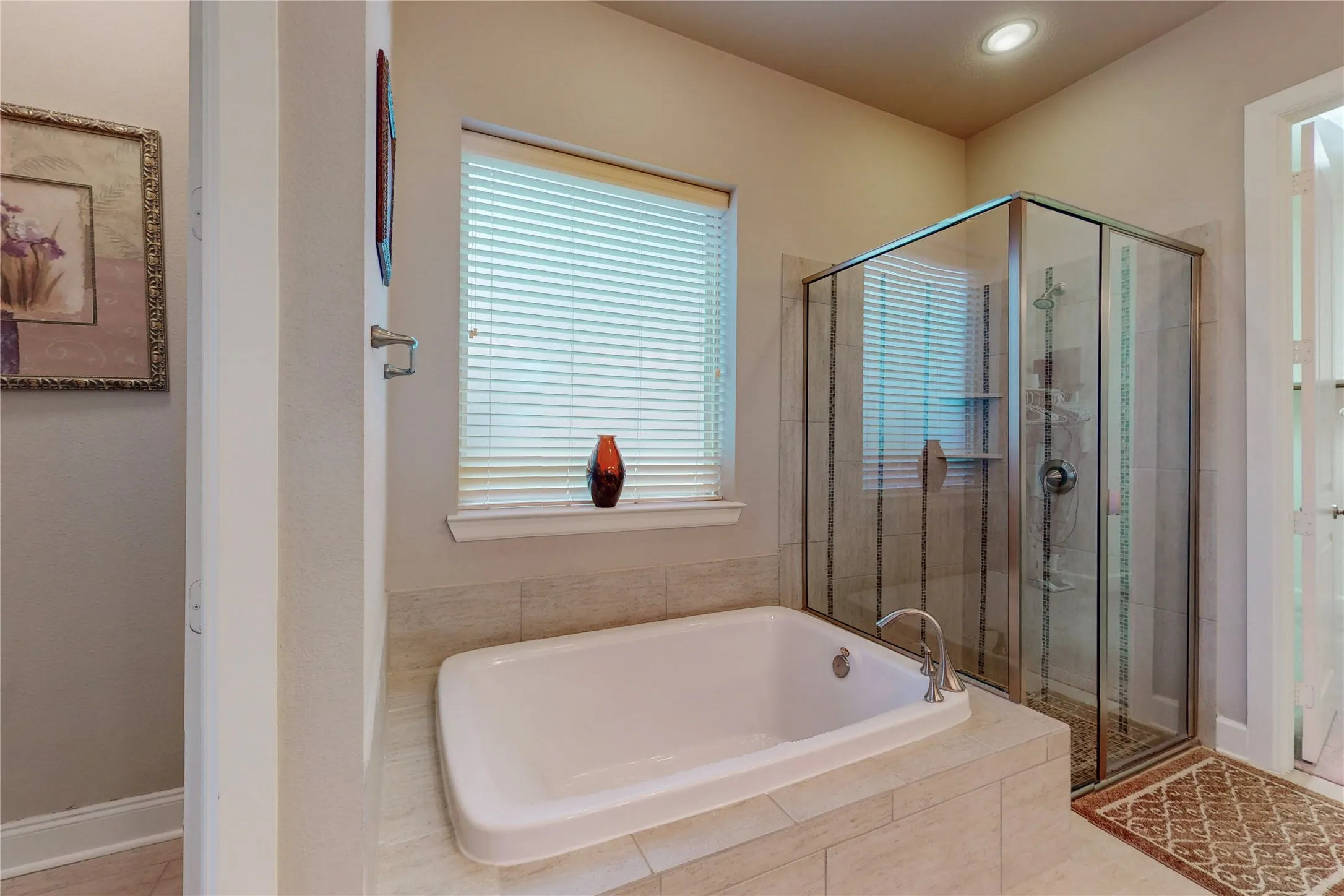 Single Family Residence For Rent in Dallas County , 112 Spear Court, Irving, Texas 75063, 5 Bedroom, 5 Bathroom, 2 Garage spaces, 3,705 Sqft, built in 2014, mls#21398427, Real Estate Agent in Irving, Homes For Rent in Dallas county, Homes For Rent in Irving, Realtor in Irving Texas, Real Estate Brokerage Independent Realty Texas, Luminita Cordes Realtor