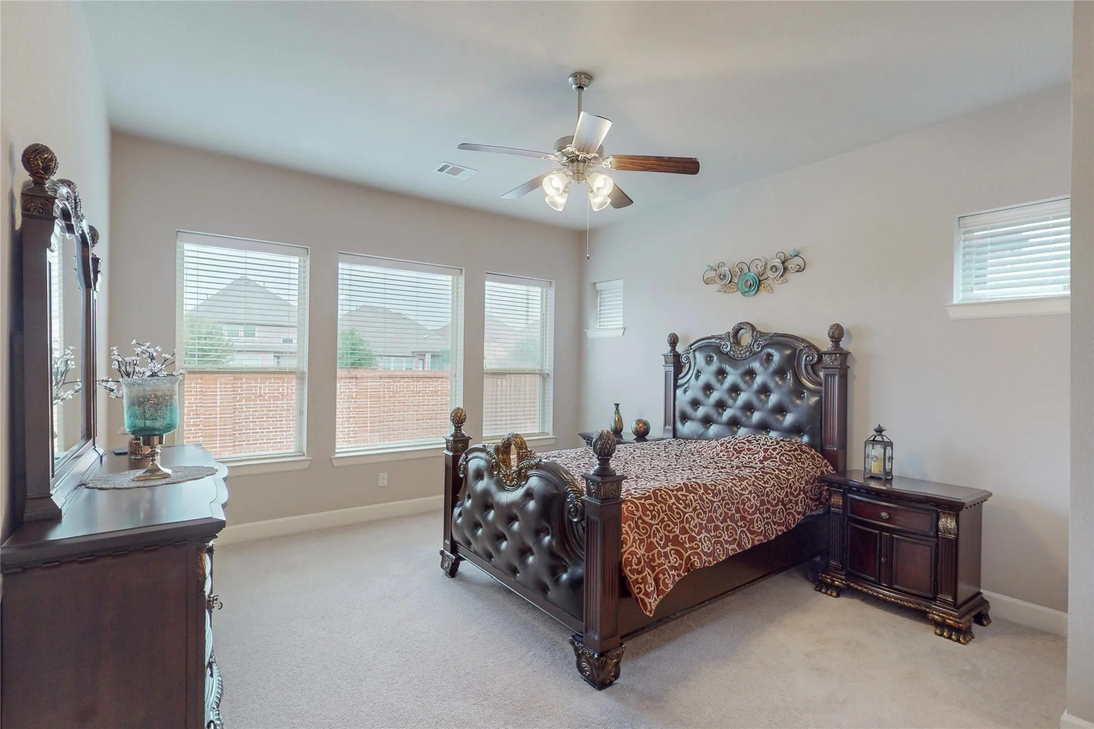 Single Family Residence For Rent in Dallas County , 112 Spear Court, Irving, Texas 75063, 5 Bedroom, 5 Bathroom, 2 Garage spaces, 3,705 Sqft, built in 2014, mls#21398427, Real Estate Agent in Irving, Homes For Rent in Dallas county, Homes For Rent in Irving, Realtor in Irving Texas, Real Estate Brokerage Independent Realty Texas, Luminita Cordes Realtor