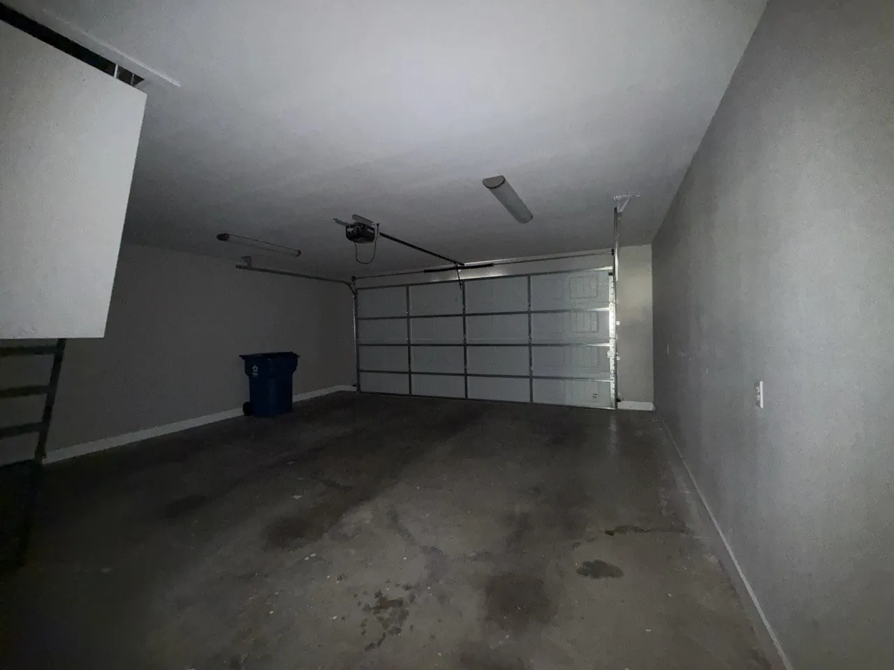 Single Family Residence For Sale in Van Zandt County , 180 N Oak Place, Van, Texas 75790, 3 Bedroom, 2 Bathroom, 2 Garage spaces, 1,447 Sqft, built in 2023, mls#21394252, Real Estate Agent in Van, Homes For Sale in Van Zandt county, Homes For Sale in Van, Realtor in Van Texas, Real Estate Brokerage Independent Realty Texas, Luminita Cordes Realtor