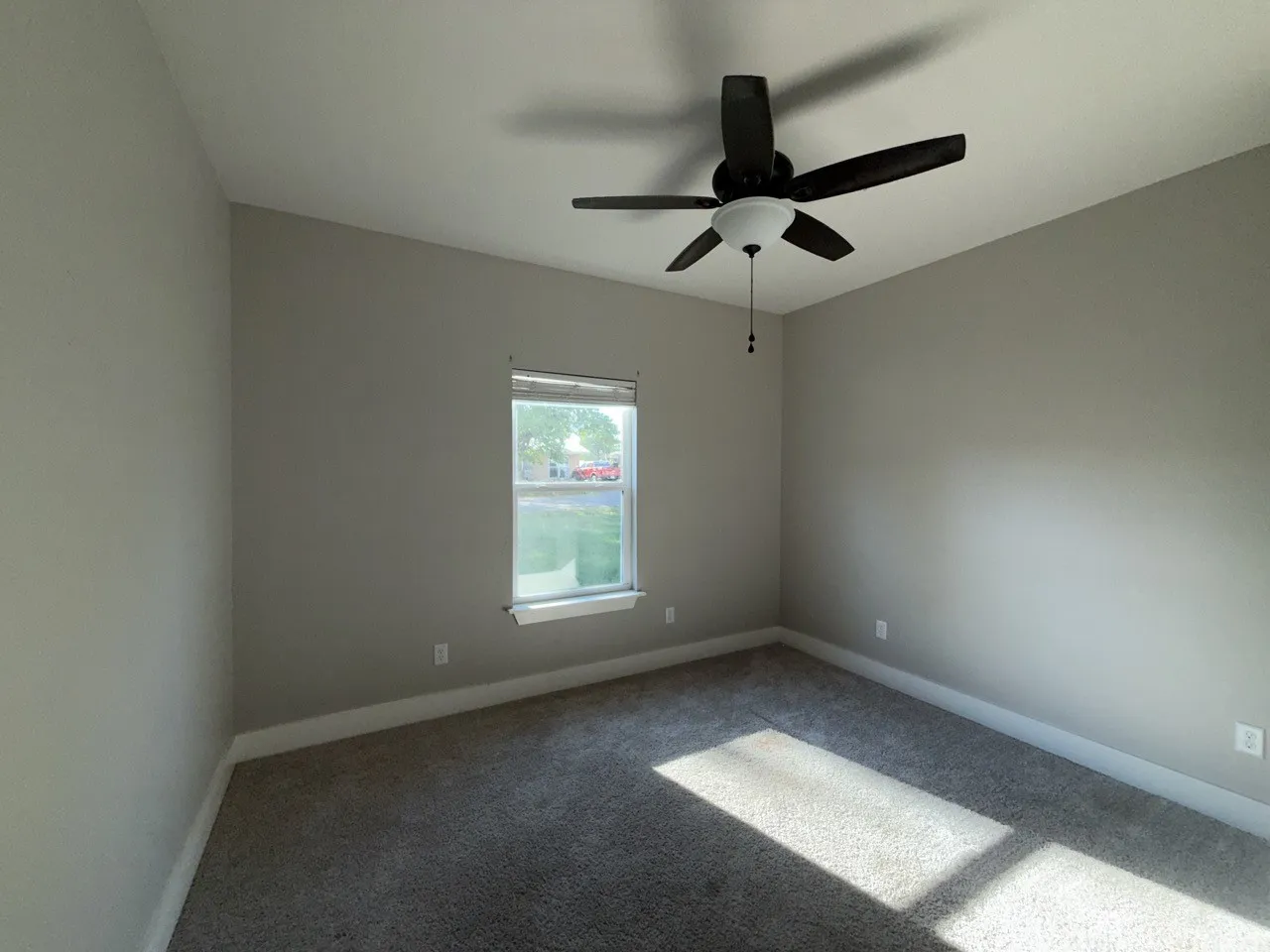 Single Family Residence For Sale in Van Zandt County , 180 N Oak Place, Van, Texas 75790, 3 Bedroom, 2 Bathroom, 2 Garage spaces, 1,447 Sqft, built in 2023, mls#21394252, Real Estate Agent in Van, Homes For Sale in Van Zandt county, Homes For Sale in Van, Realtor in Van Texas, Real Estate Brokerage Independent Realty Texas, Luminita Cordes Realtor