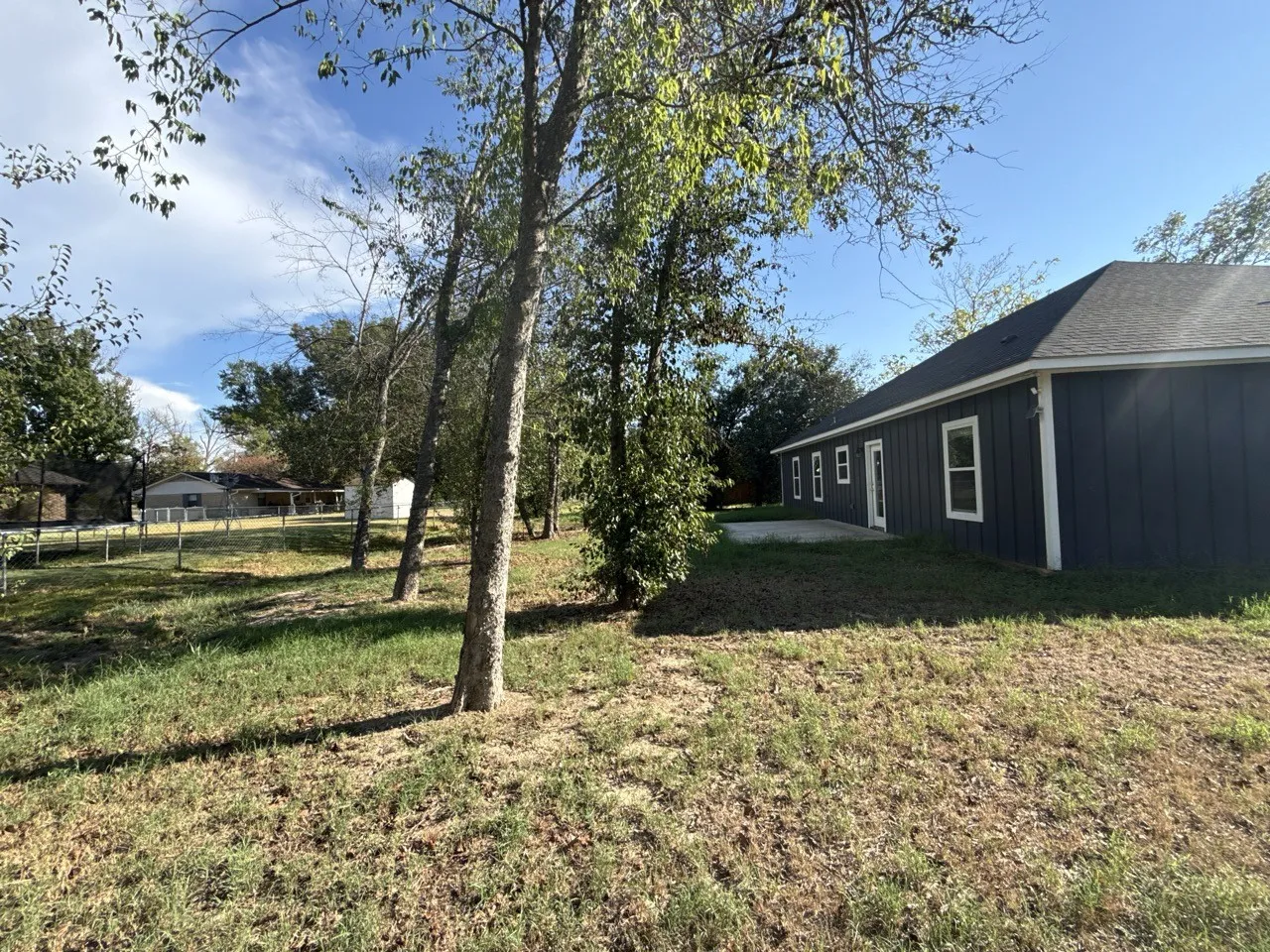 Single Family Residence For Sale in Van Zandt County , 180 N Oak Place, Van, Texas 75790, 3 Bedroom, 2 Bathroom, 2 Garage spaces, 1,447 Sqft, built in 2023, mls#21394252, Real Estate Agent in Van, Homes For Sale in Van Zandt county, Homes For Sale in Van, Realtor in Van Texas, Real Estate Brokerage Independent Realty Texas, Luminita Cordes Realtor