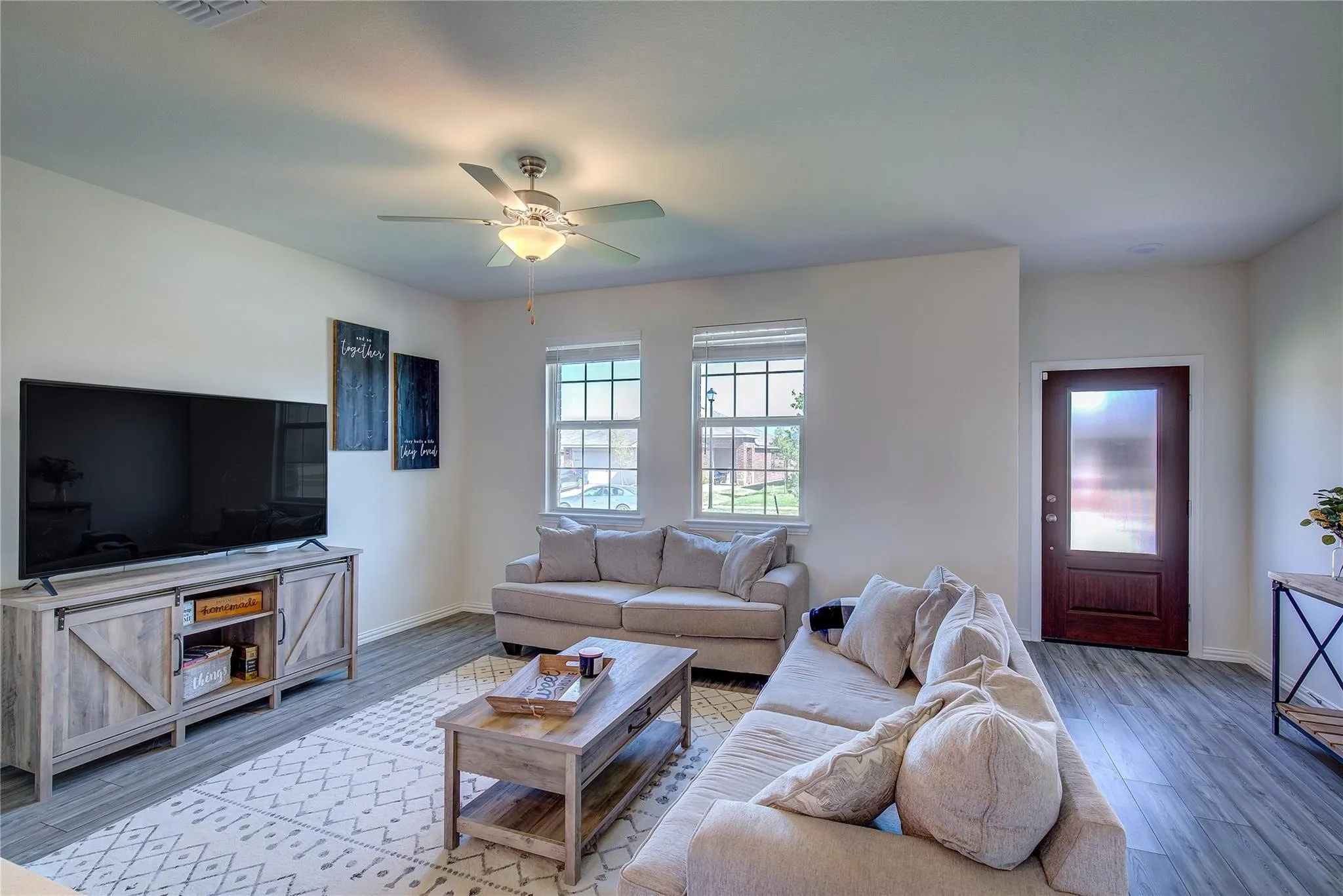 Single Family Residence For Rent in Hunt County , 2124 Whispering Sage Boulevard, Royse City, Texas 75189, 3 Bedroom, 2 Bathroom, 2 Garage spaces, 1,426 Sqft, built in 2020, mls#21397857, Real Estate Agent in Royse City, Homes For Rent in Hunt county, Homes For Rent in Royse City, Realtor in Royse City Texas, Real Estate Brokerage Independent Realty Texas, Luminita Cordes Realtor
