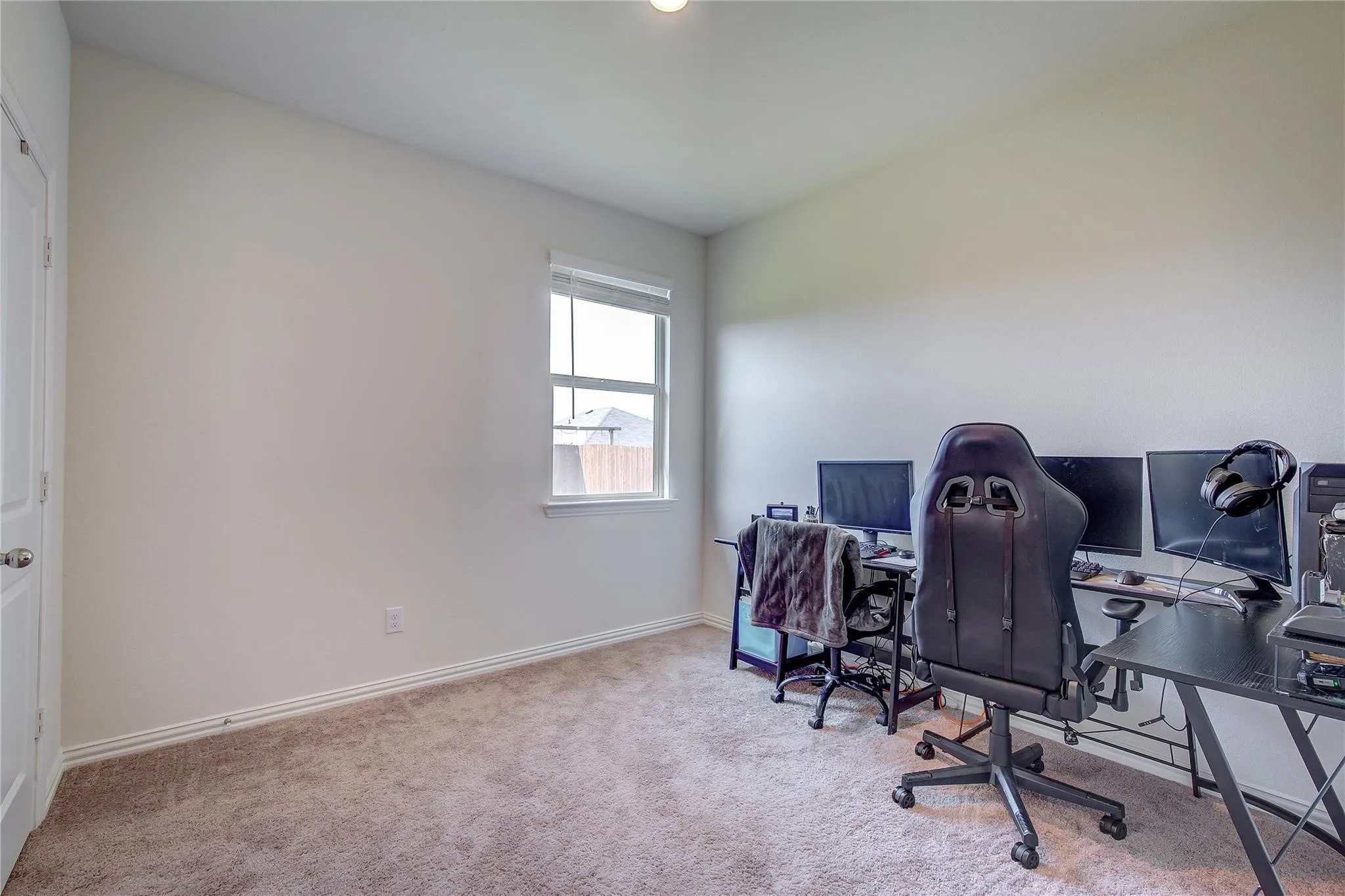 Single Family Residence For Rent in Hunt County , 2124 Whispering Sage Boulevard, Royse City, Texas 75189, 3 Bedroom, 2 Bathroom, 2 Garage spaces, 1,426 Sqft, built in 2020, mls#21397857, Real Estate Agent in Royse City, Homes For Rent in Hunt county, Homes For Rent in Royse City, Realtor in Royse City Texas, Real Estate Brokerage Independent Realty Texas, Luminita Cordes Realtor